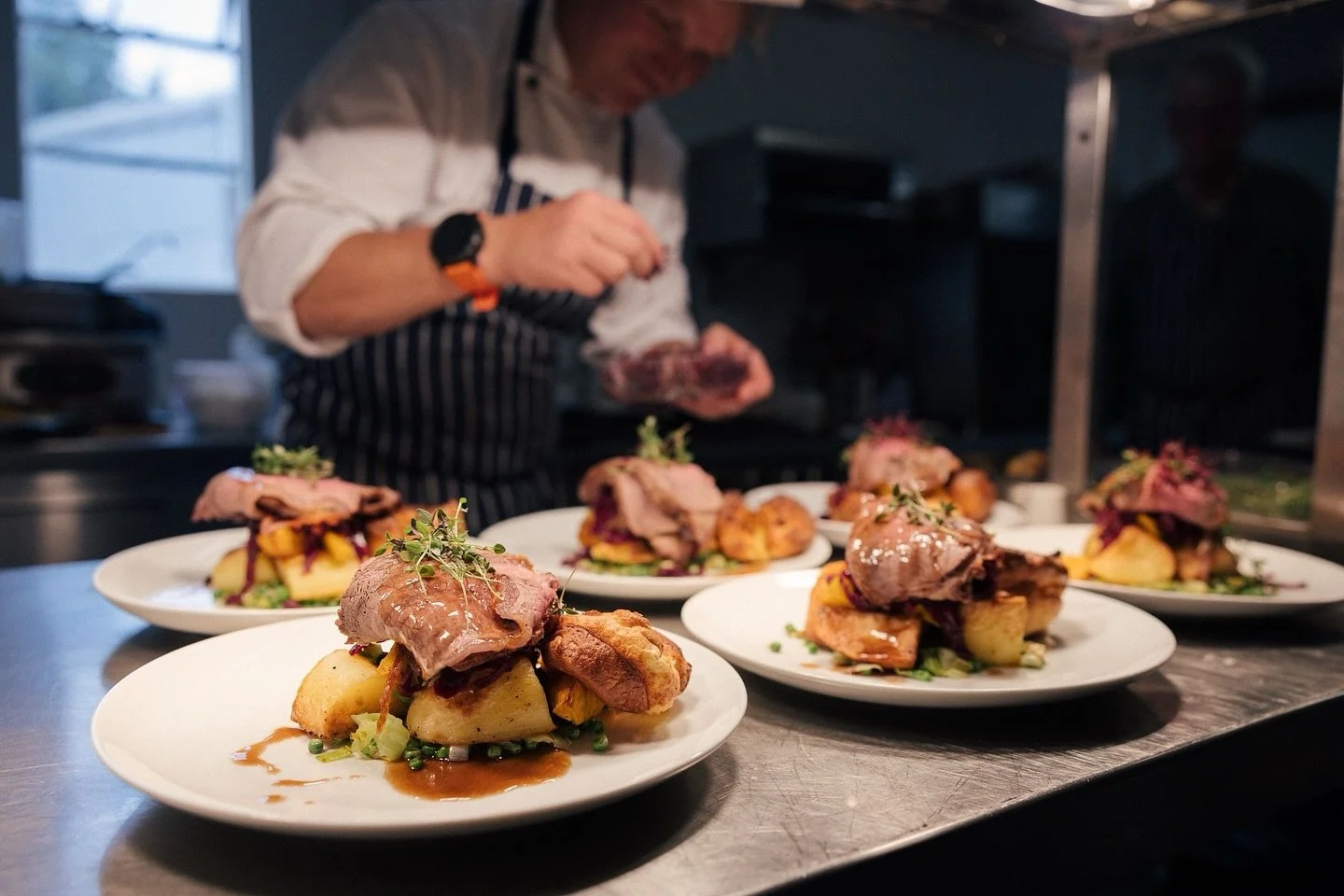 S U N D A Y  R O A S T S

Coming back from this weekend 2nd June - who&rsquo;s keen? 

We&rsquo;re also taking bookings for Father&rsquo;s Day 16th June so if you&rsquo;ve not managed to book in here&rsquo;s the sign to do so 🤤

📸 @elementphotograp