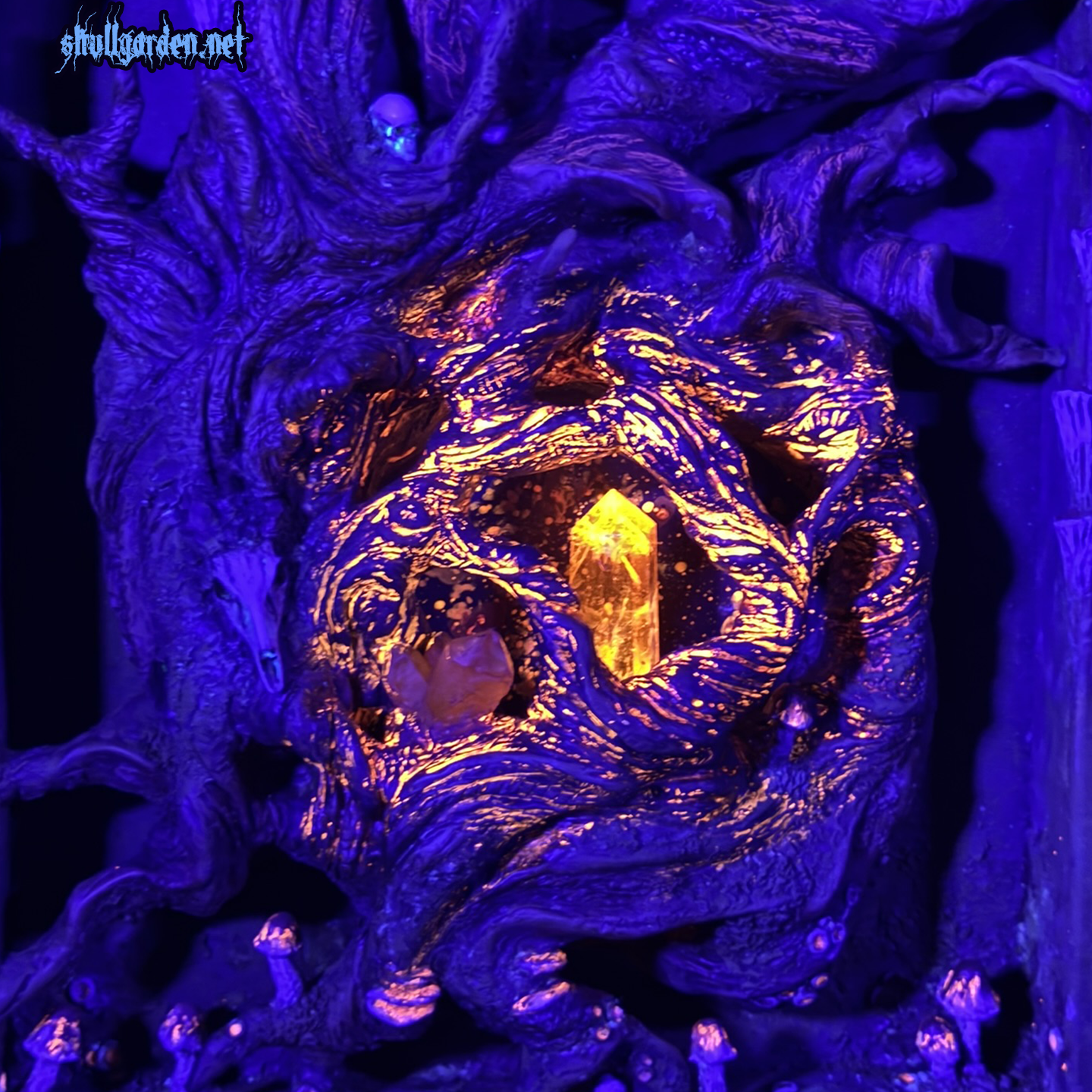 Embers Hollow 09 BL Crystal and Mushrooms copy.png
