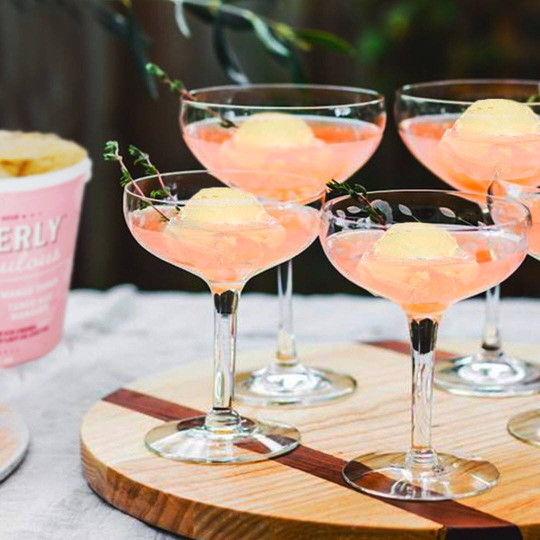 #ThursdayFunDay requires a boozy, mango tango cocktail to get you through the rest of the week. Here&rsquo;s all you need:

➡️ Your favourite prosecco or champagne
➡️ Udderly Ridiculous Mango Tango Ice Cream (slightly softened)
➡️ Garnish of choice

