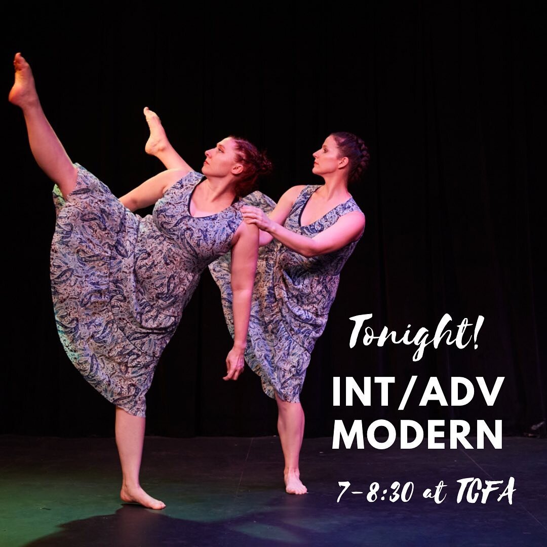 Join us tonight for Intermediate/Advanced Modern with Ashley!

7:00-8:30 PM Monday at the Tennessee Conservatory of Fine Arts.

Photo by Leslie Karnowski

#dance #knoxvilledances #mdl #momentumdancelab #moderndance #contemporarydance #knoxville #knox