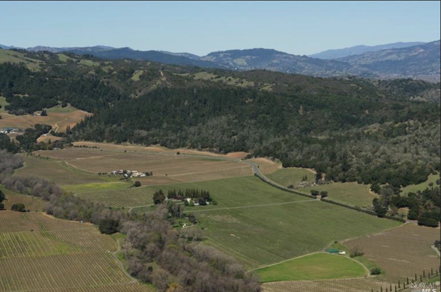 9860 & 9685 Dry Creek Rd. | Healdsburg | $5,500,000