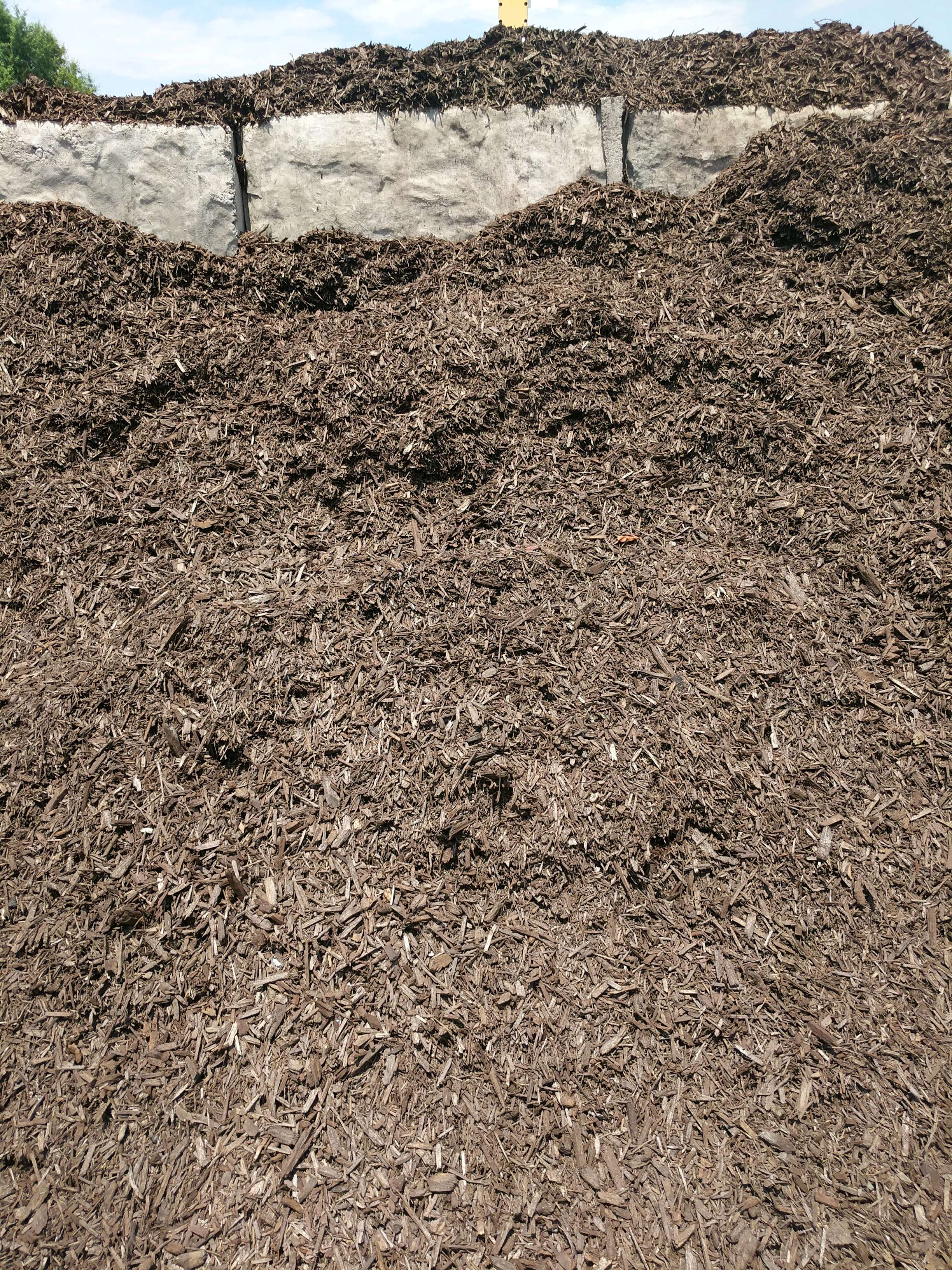 Brown Mulch (1)