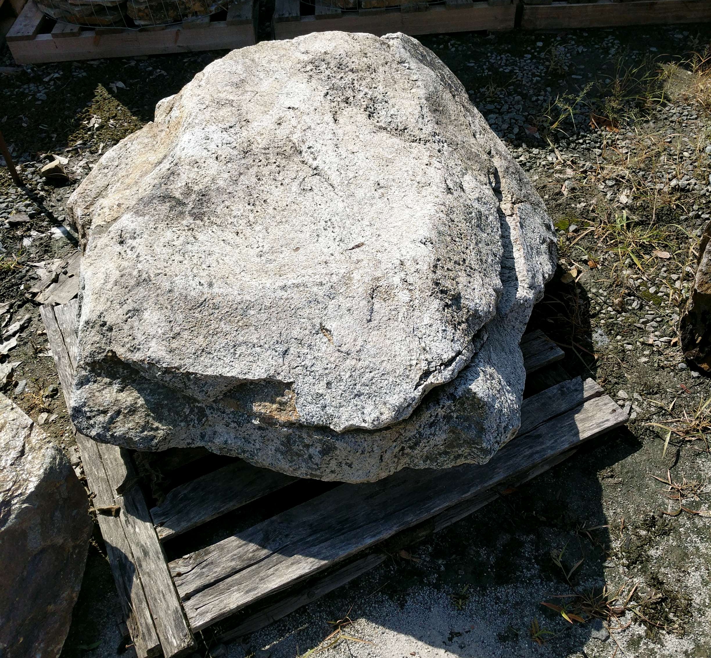 XLBoulders.jpg