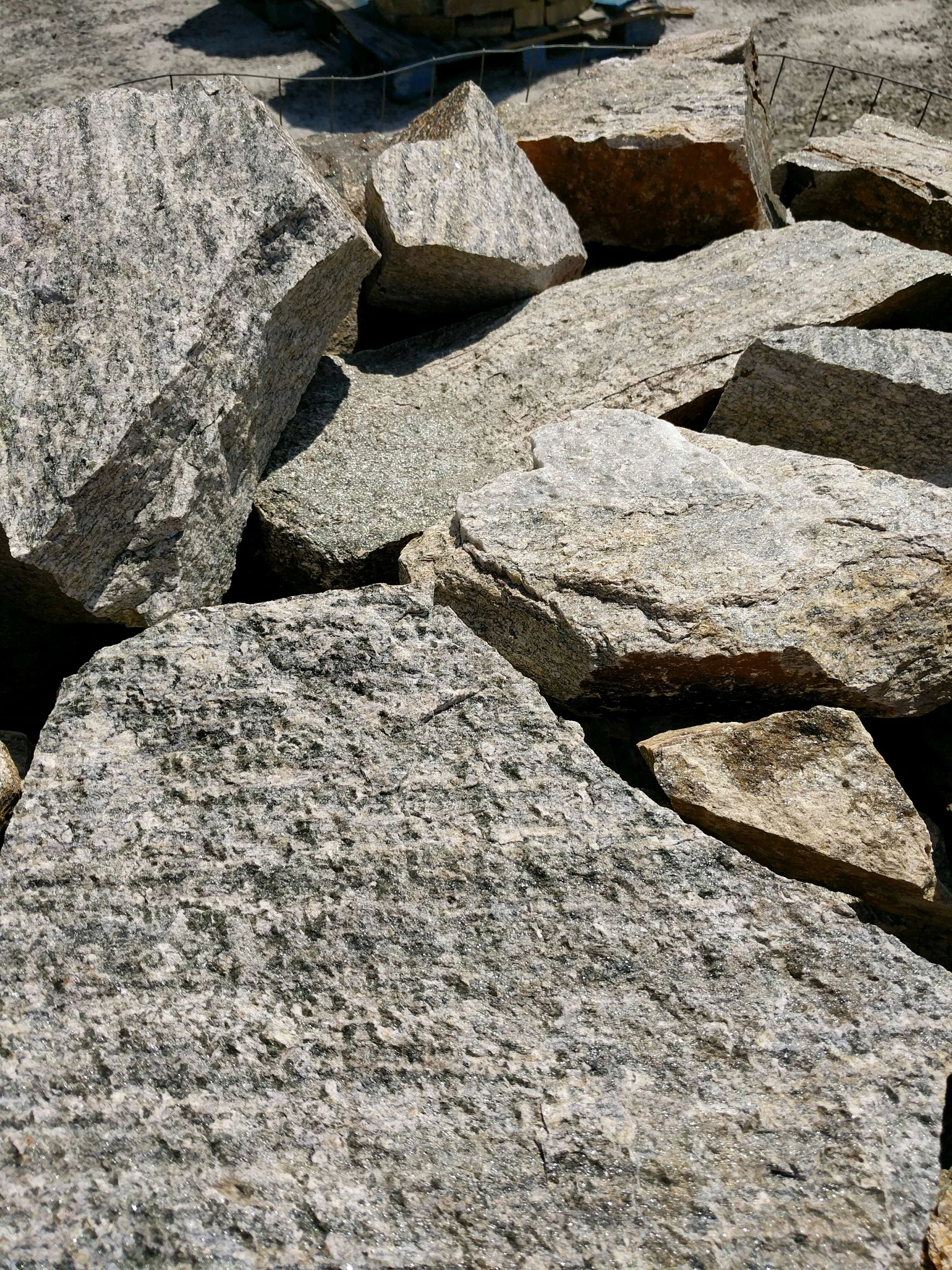 Elk Brown Builder Stone