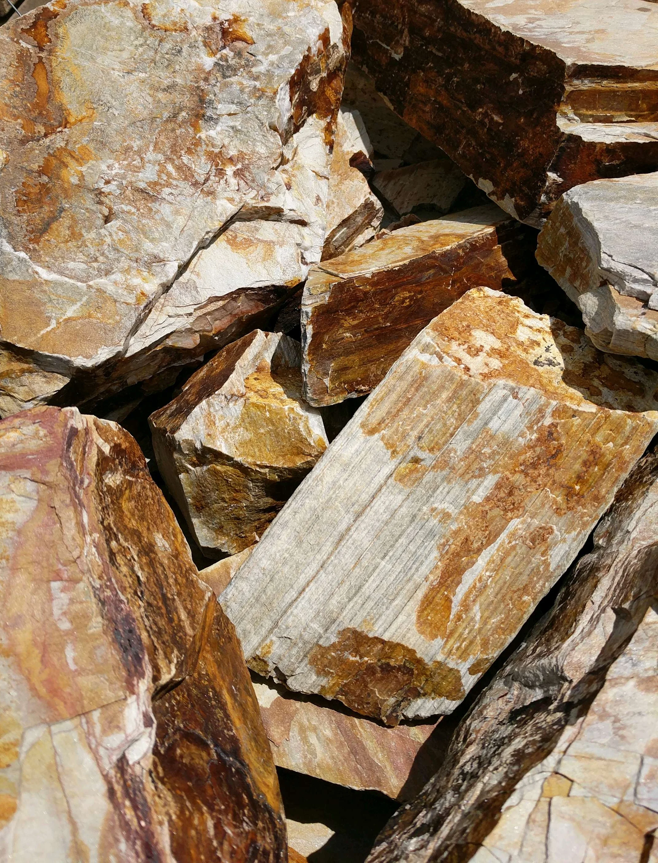 Mountain Mist Builder Stone