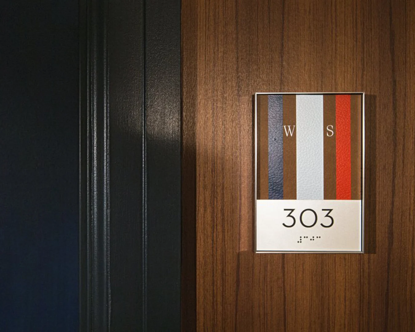 THE CARDINAL_WINSTON SALEM_DETAIL 5_BEST GUEST ROOM MIDSCALE sm.jpg