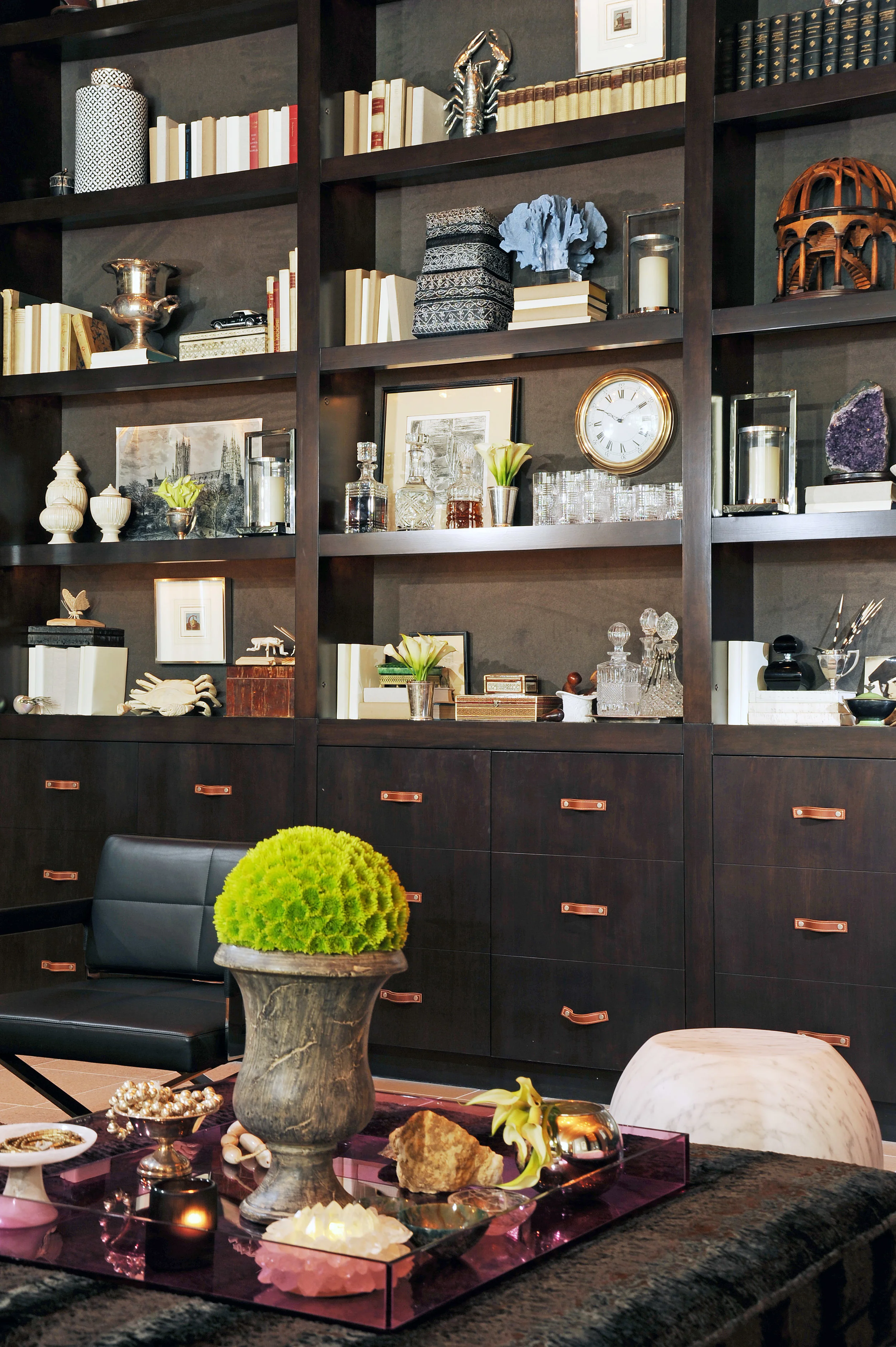 989662767_lobby 5.jpeg