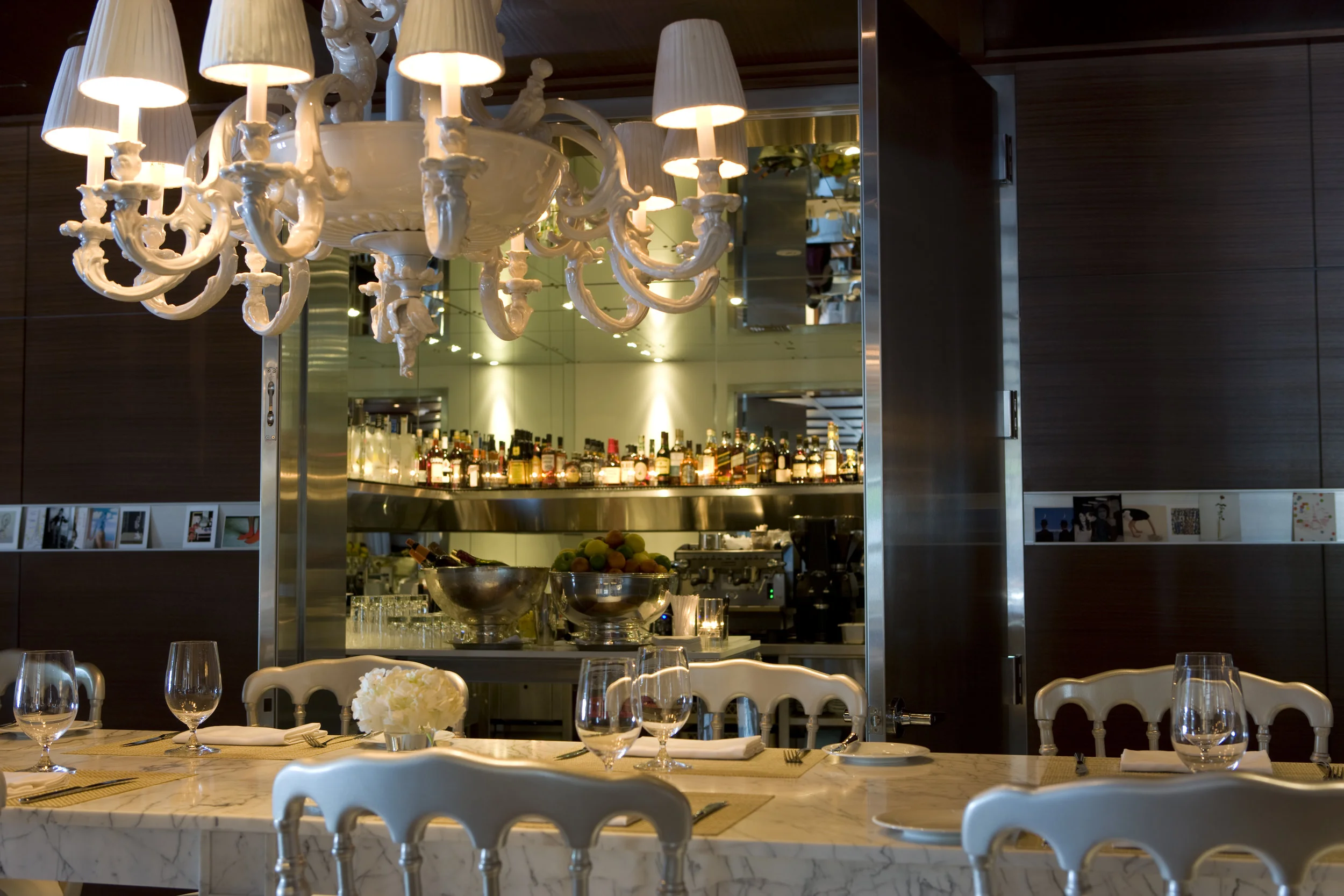 SLS_PrivateGuestLobby_TresBar_8905.jpg