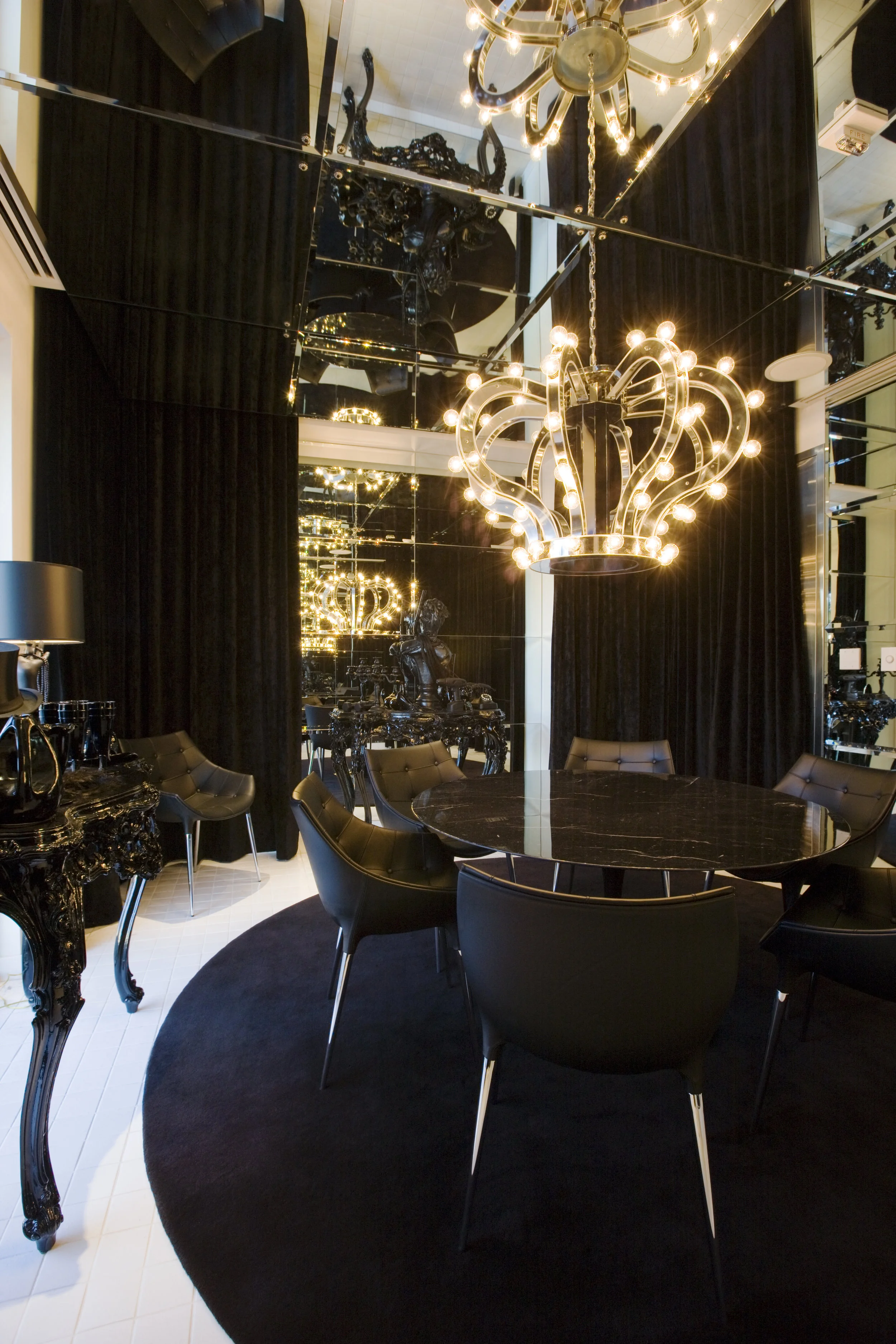 SLS_PrivateGuestLobby_PrivateDiningRoom_9536A.jpg
