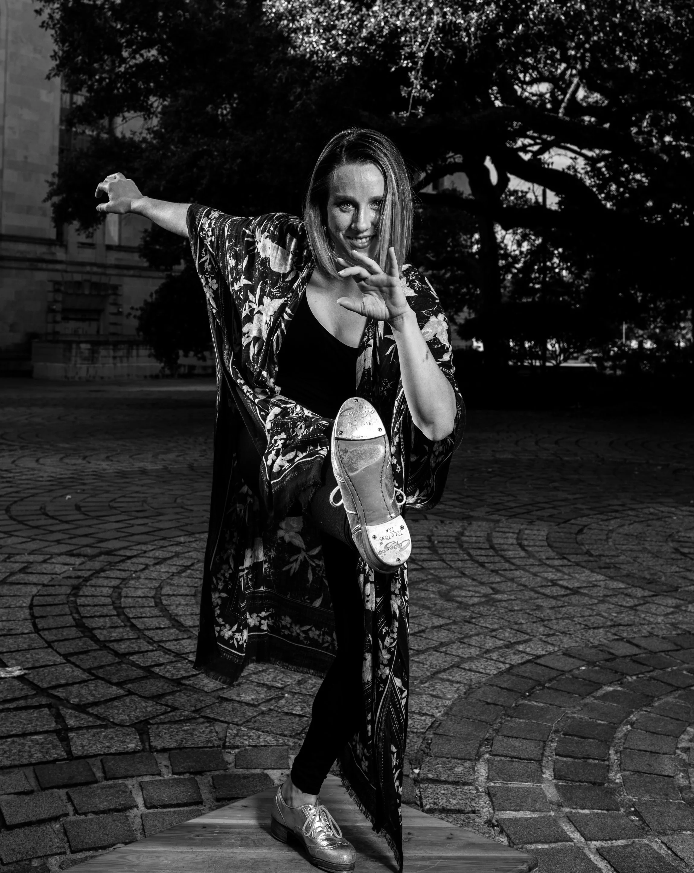 foot kick forward smaller.jpg