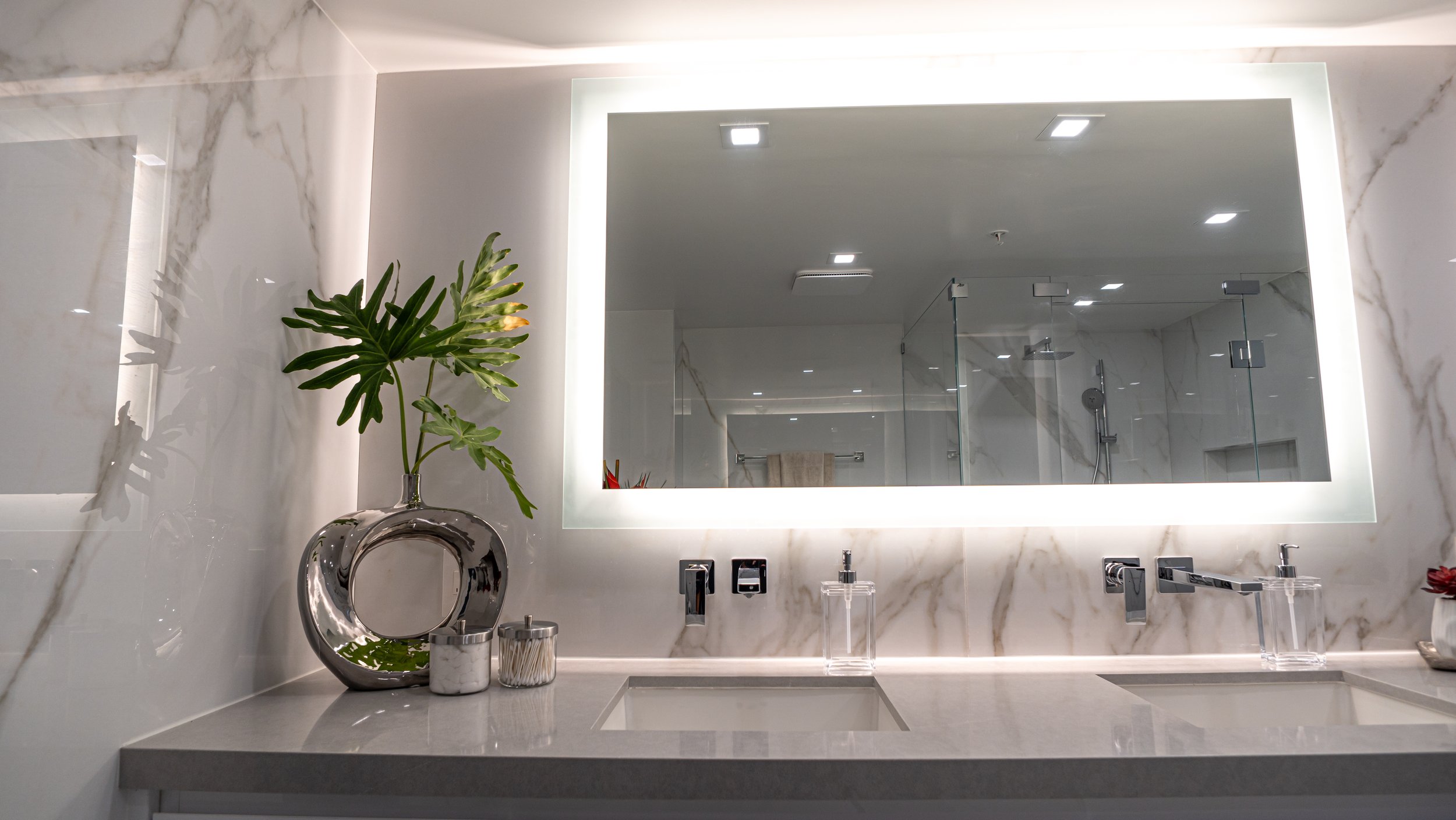 Master Bathroom 014.jpg