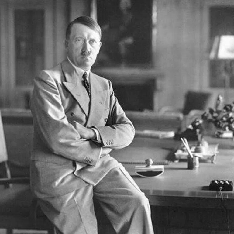 AdolfHitler.jpg