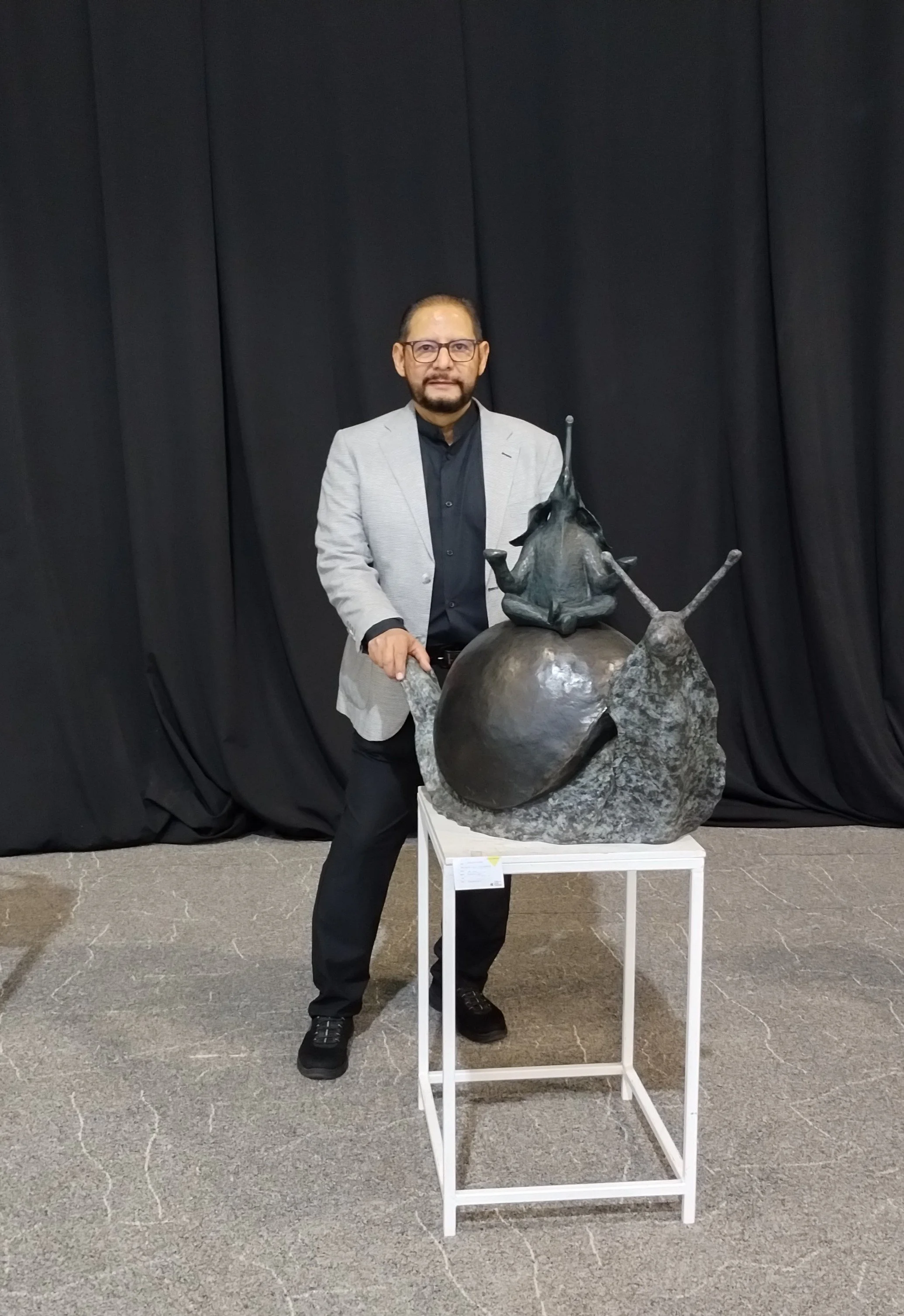 foto con caracol.jpg
