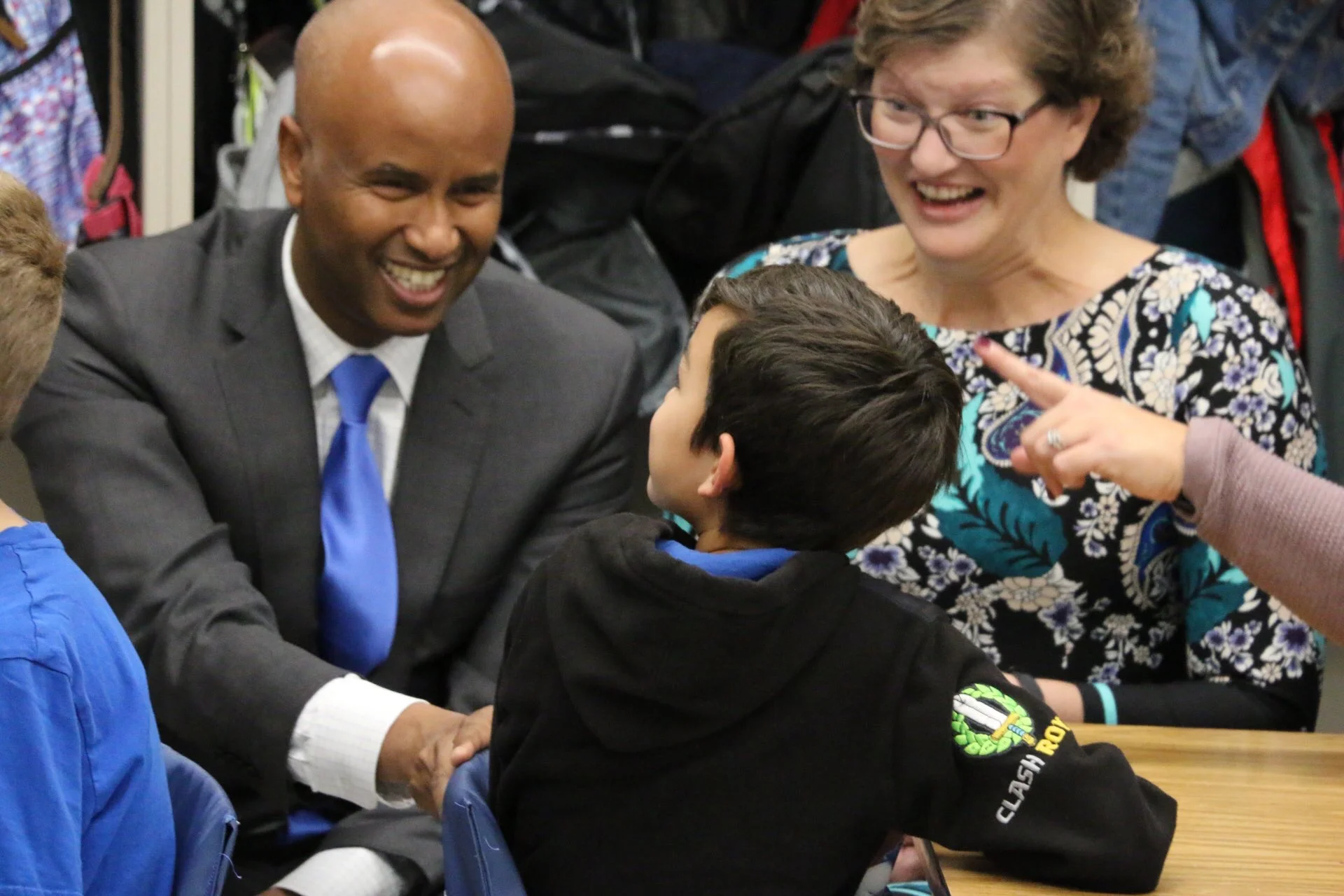 The Honourable Ahmed D. Hussen, Minister of Immigration, Refugees and Citizenship, visits Saskatoon Schools.