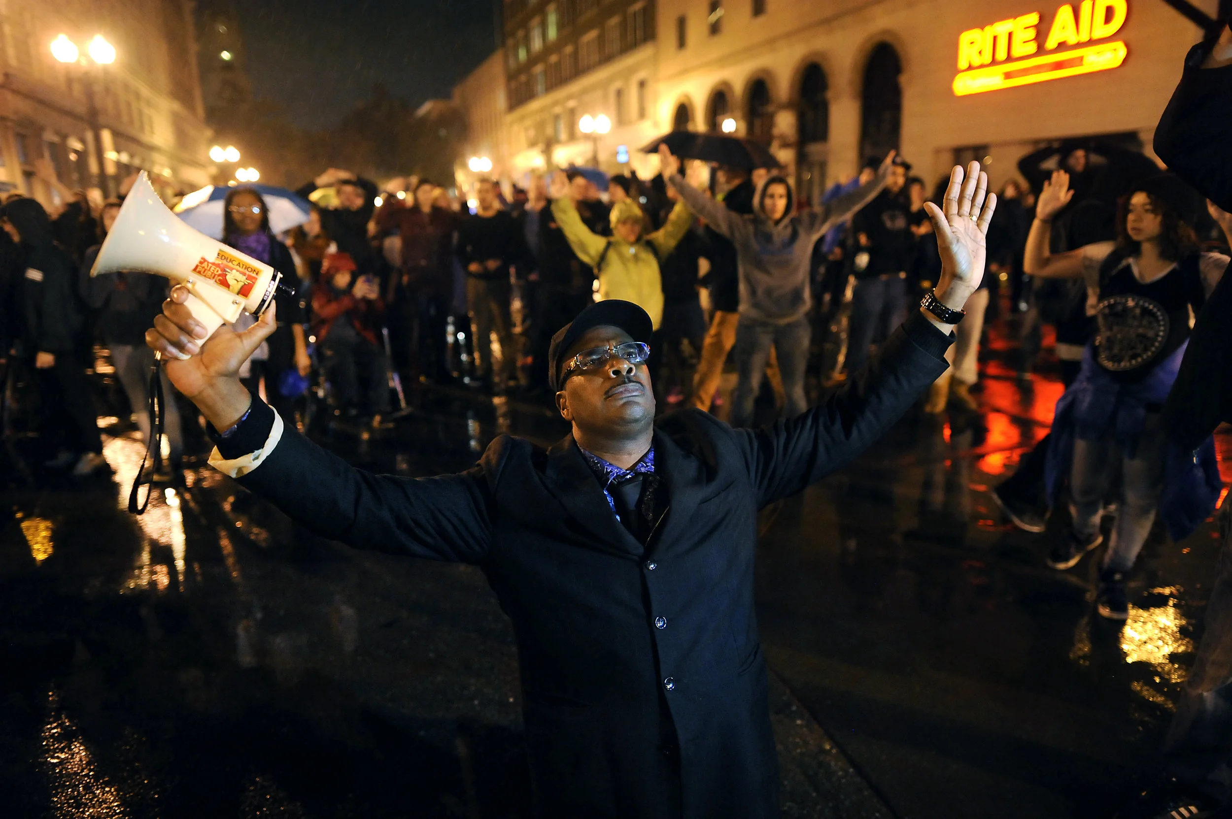 protest1204_17.JPG