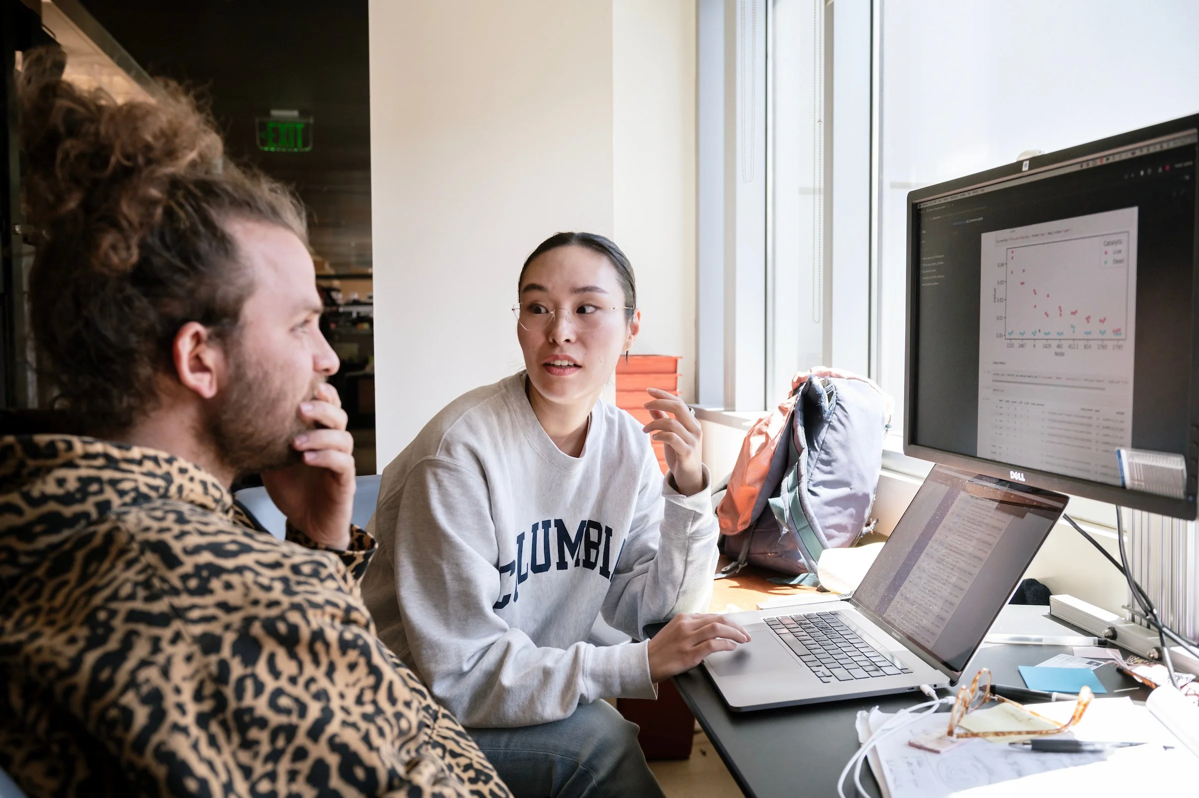  Work generated as a staff photographer for Gladstone Institutes, a non-profit bio medical research institute. 