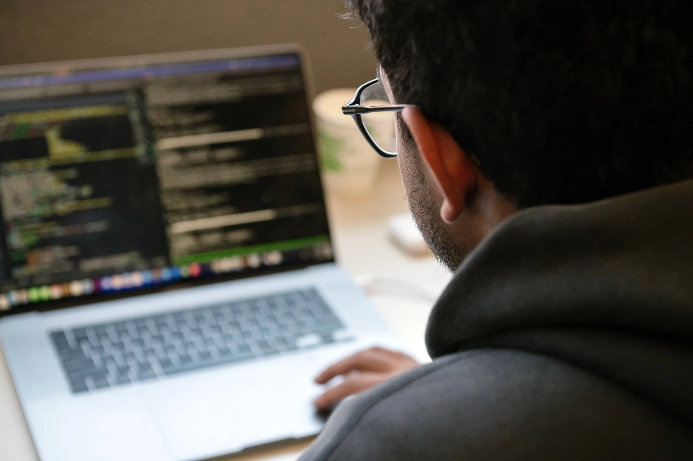  Work generated as a staff photographer for Gladstone Institutes, a non-profit bio medical research institute. 