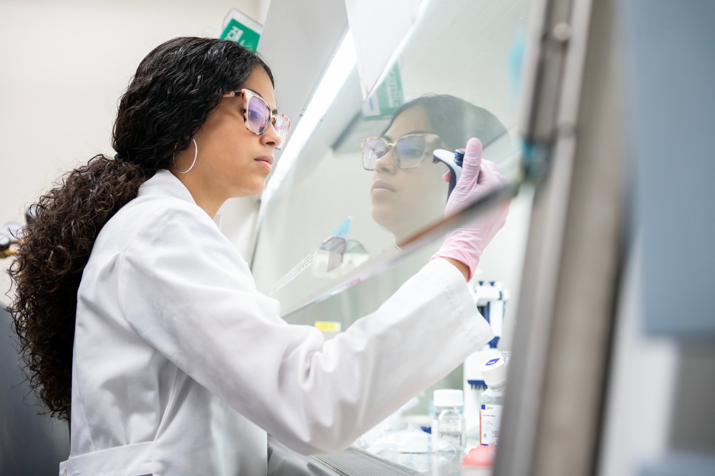  Work generated as a staff photographer for Gladstone Institutes, a non-profit bio medical research institute. 