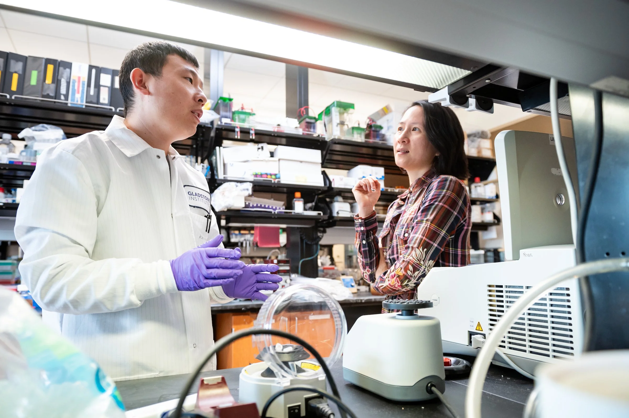  Work generated as a staff photographer for Gladstone Institutes, a non-profit bio medical research institute. 