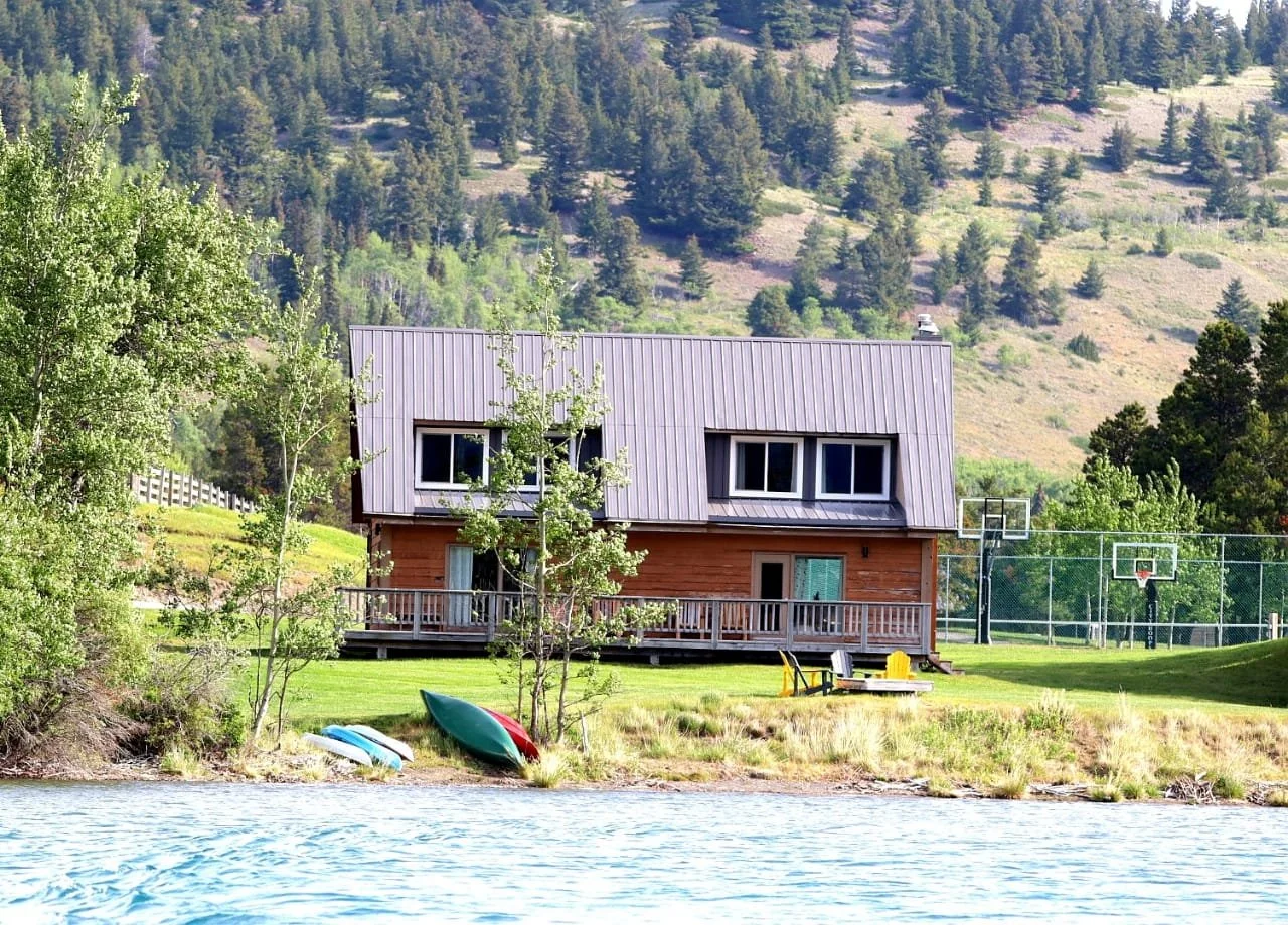 CABIN2.jpeg