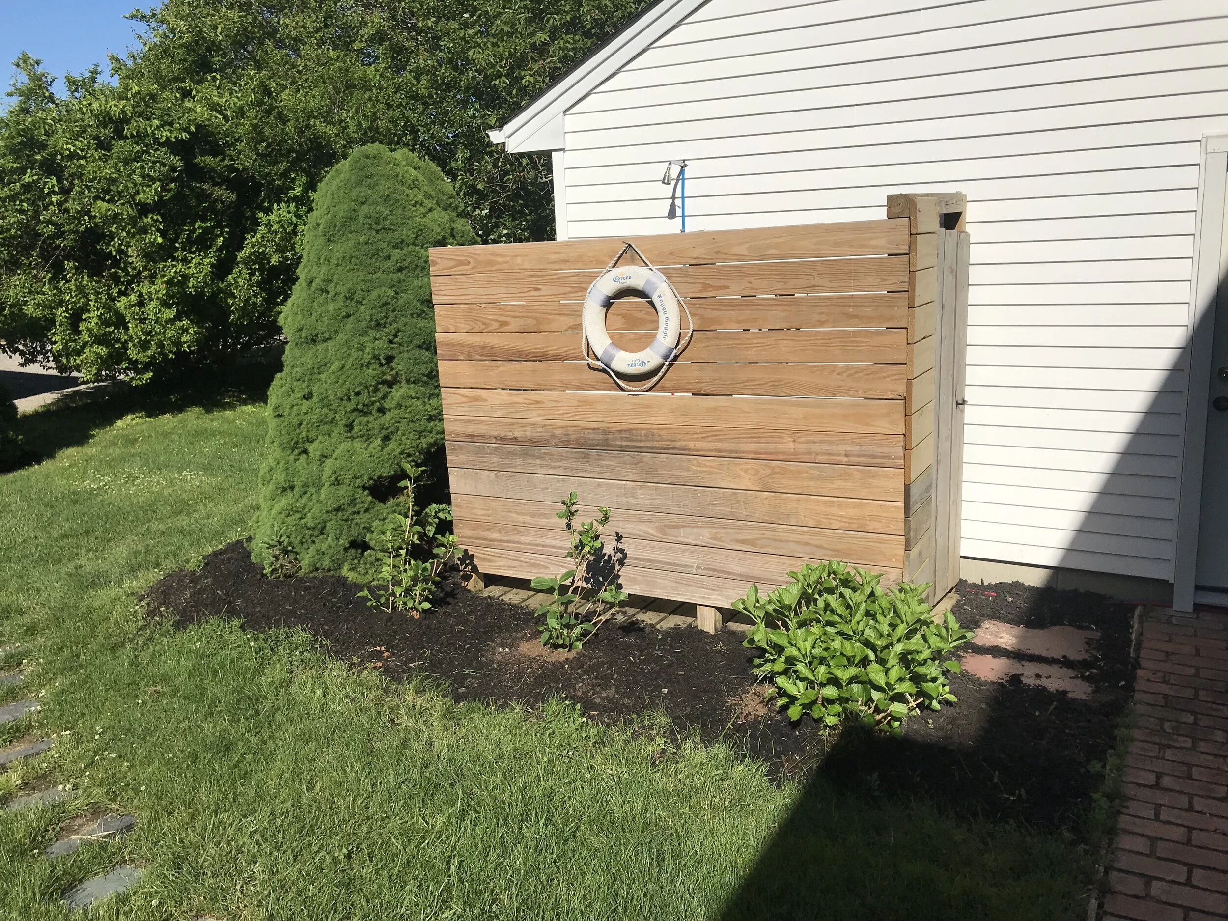Custom outdoor showers