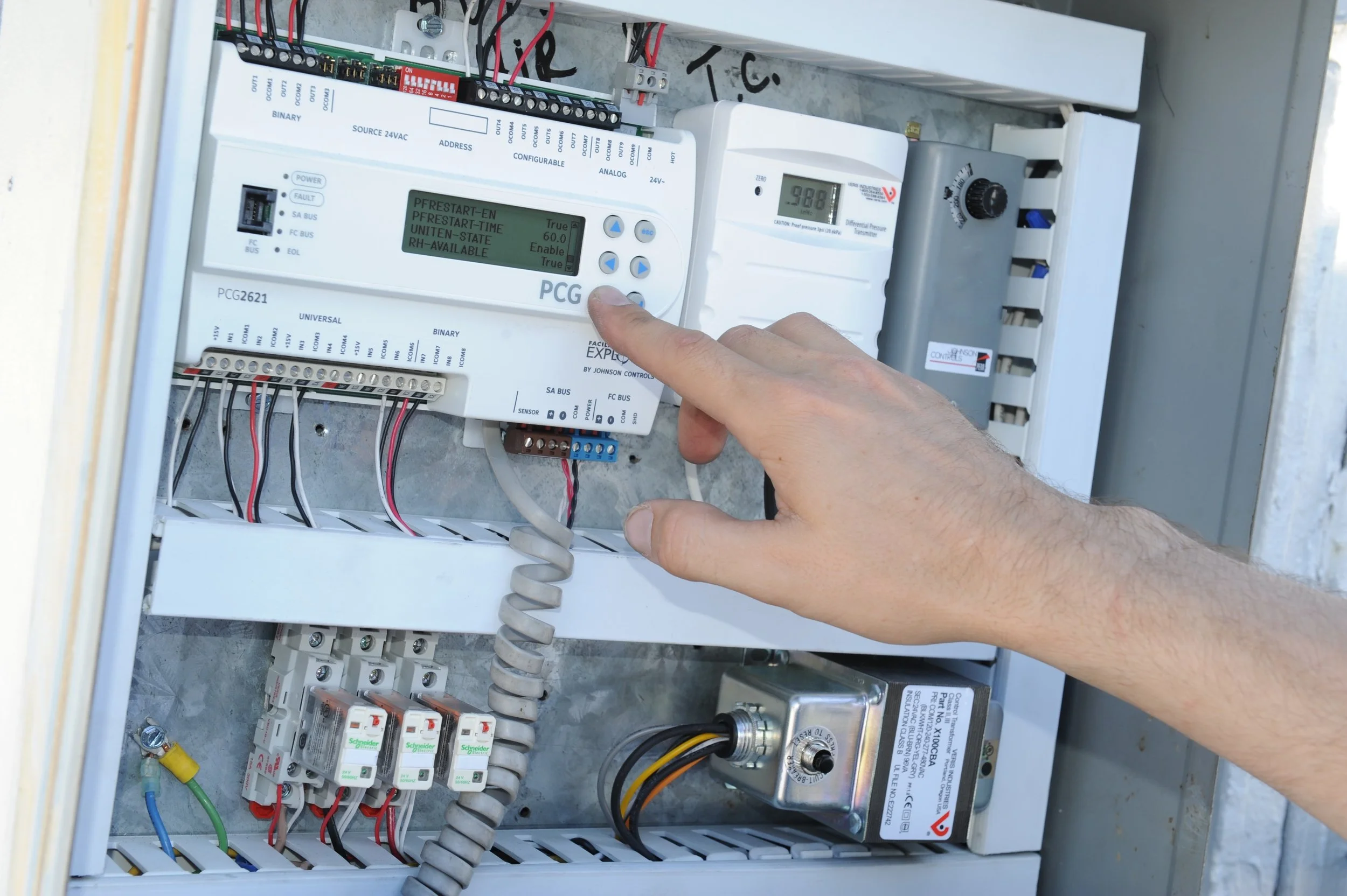 controls 4 Johnson controls.JPG