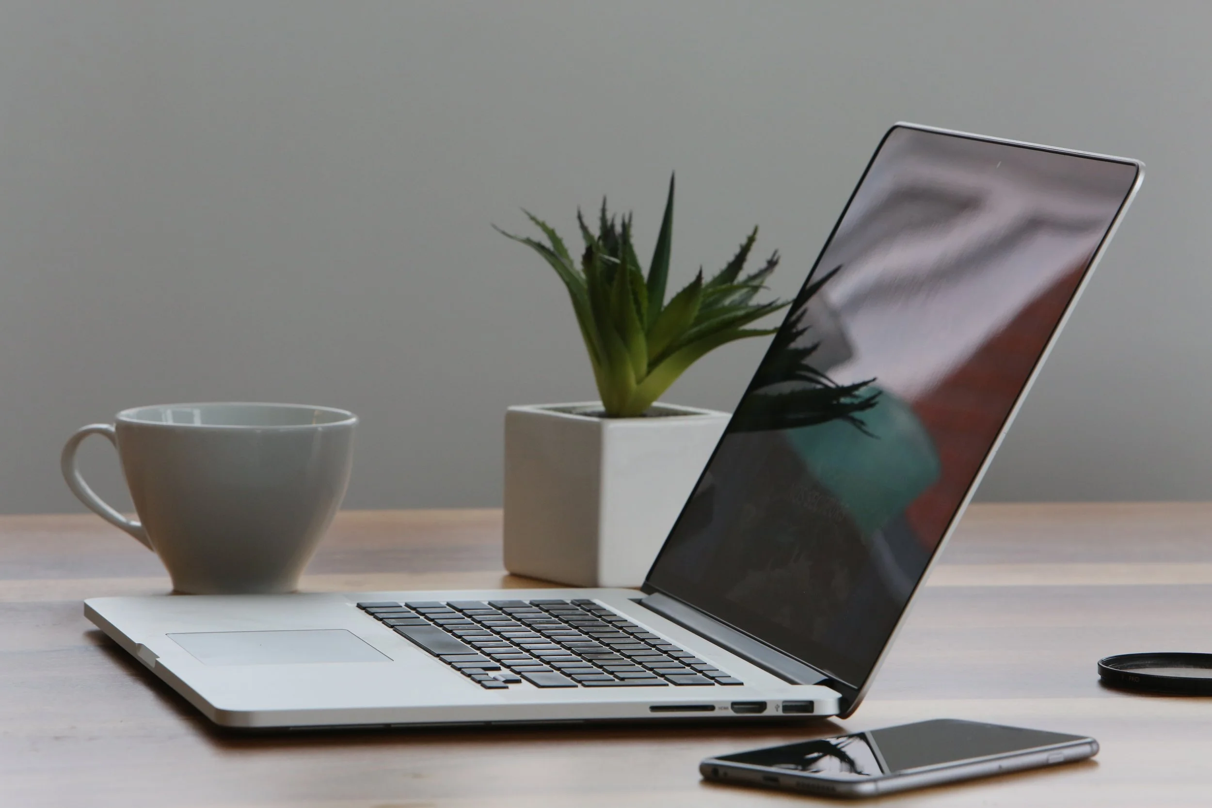 apple-computer-cup-7974.jpg