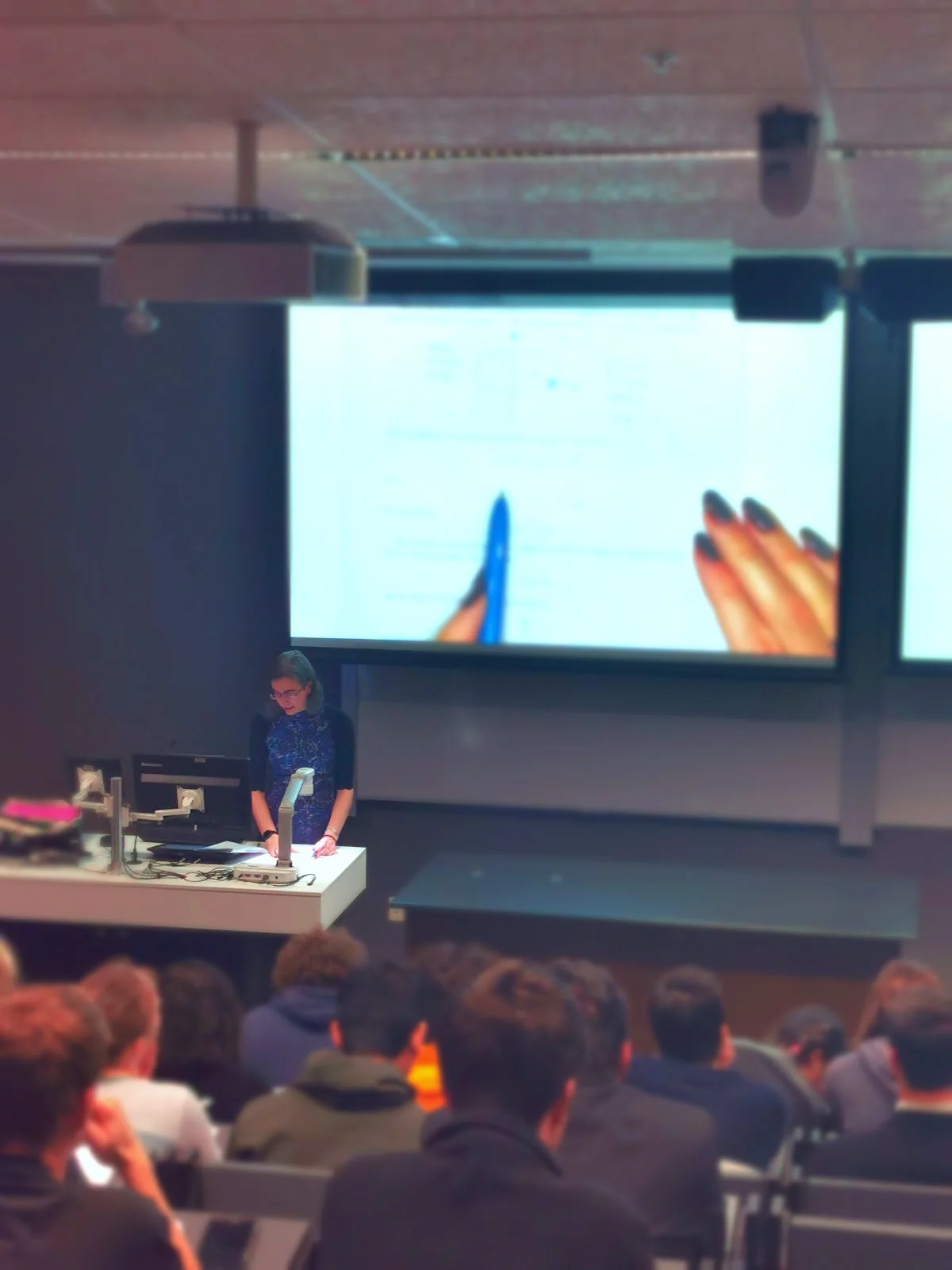 JJ lecturing students on quantum mechanics. Credit: Heloise Stevance