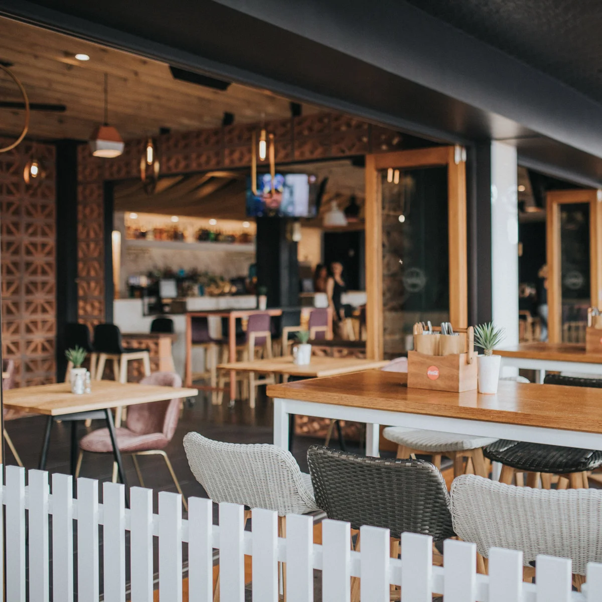 interior-design-bar-gold-coast-surfers-paradise-02.jpg