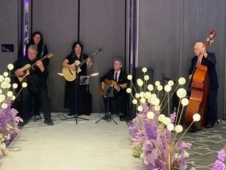 AVALON-SWING-QUEENSLAND-ACOUSTIC-JAZZ-BAND-WEDDING-PERFORMANCE-HIRE.jpg