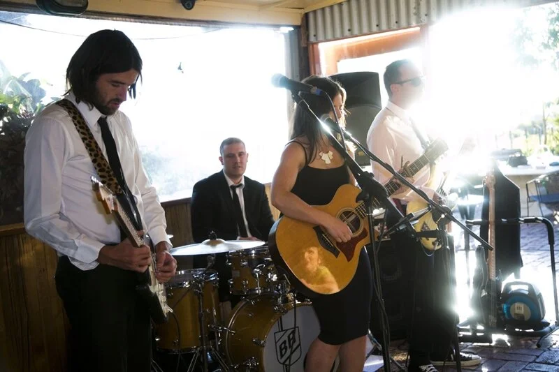 Cover Bands Melbourne | Great Prices | BARS, CLUBS, EVERYWHERE | Artist Bookings