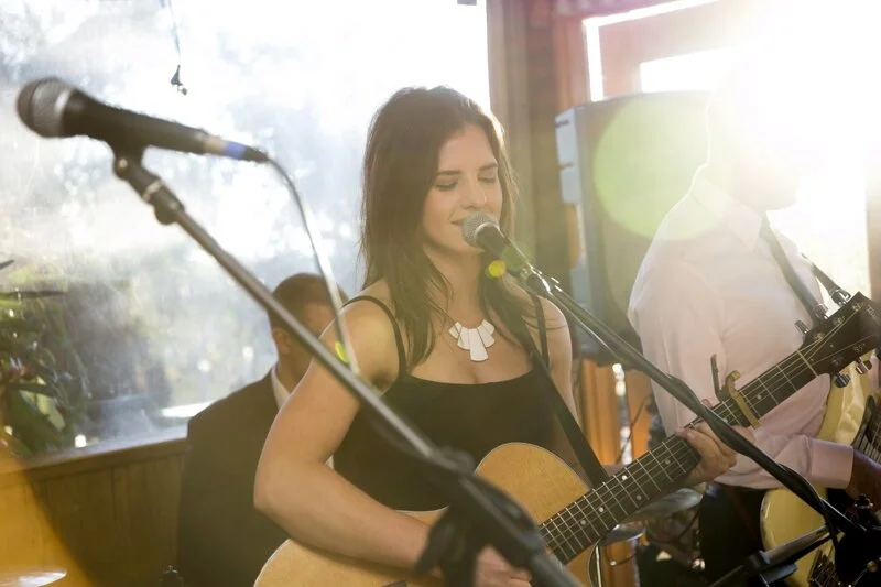 Hire Live Wedding Bands Singers Melbourne | BARS, CLUBS, EVERYWHERE | Artist Bookings