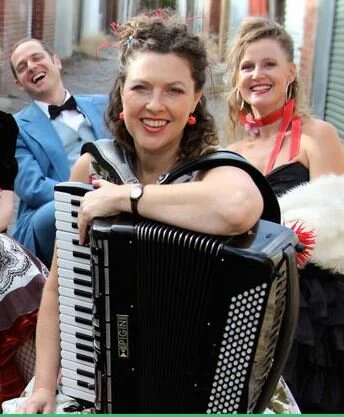 Hire leading piano accordion players in Melbourne