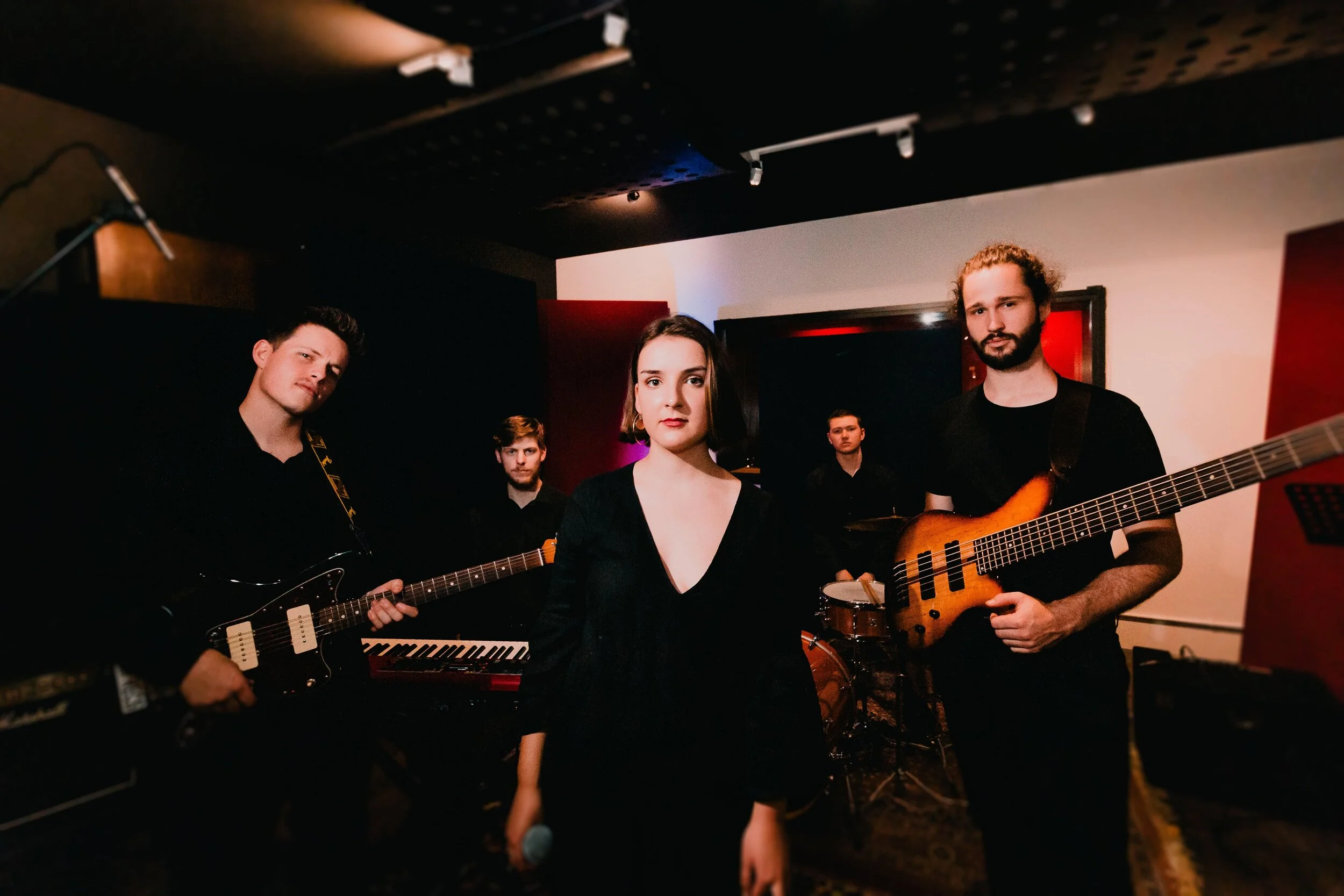 Hire Corporate Bands Melbourne | Book Today | MOLLY JANE COLLECTIVE | Artist Bookings