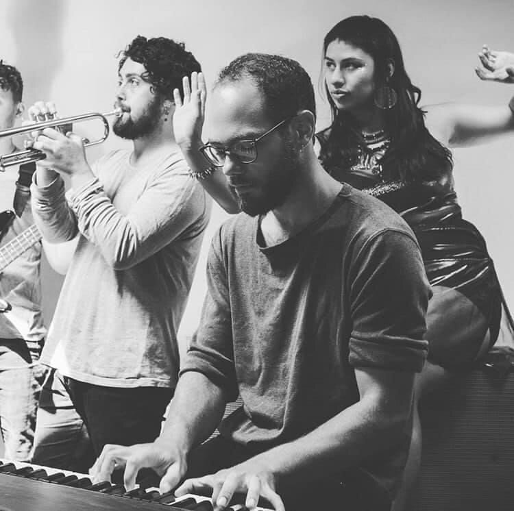 Affordable-Pianist-BILLY MATHIESON-www.artist-bookings.com