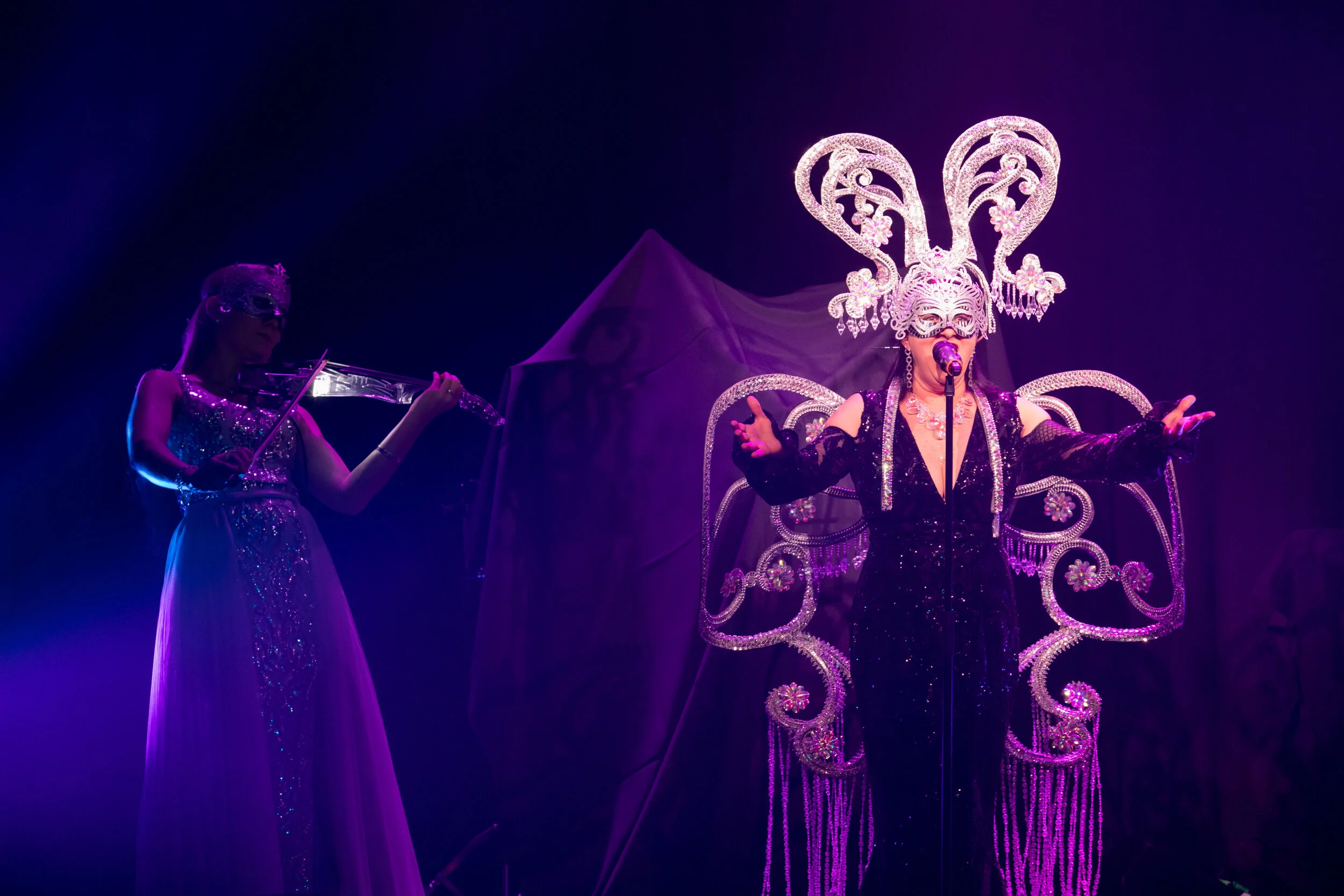 Wedding Classical Singers Melbourne | Great Prices | DIAMOND DELIGHTS | Artist Bookings