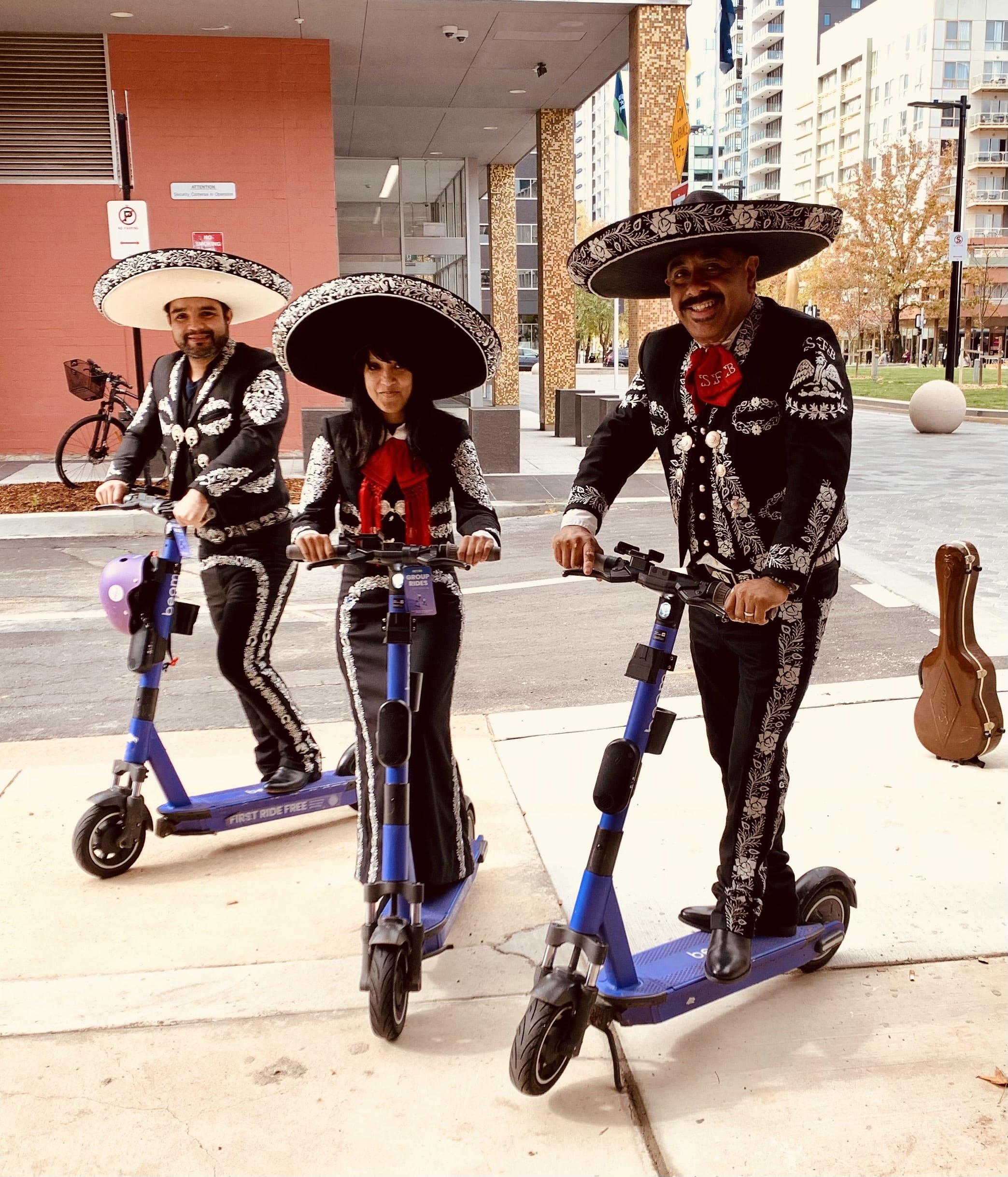 Latin | Live Music | MARIACHI TRIO | www.artist-bookings.com