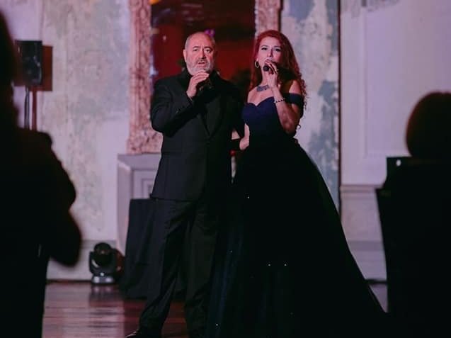 Melbourne-Musician-Classical-Singers-RADA-www.artist-bookings.com.jpg