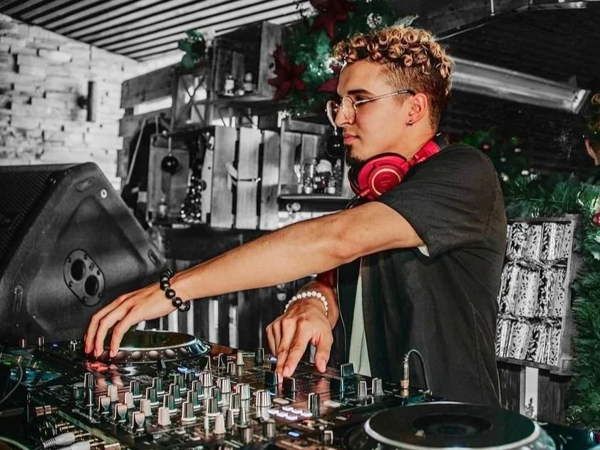 DJ AJ - Hip-Hop, Afrobeats