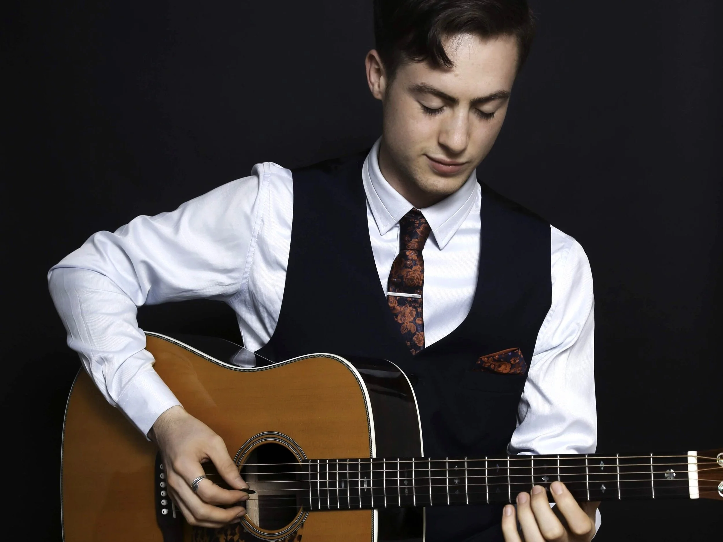 Book Guitarist in Melbourne | PATRICK RYAN | Artist Bookings