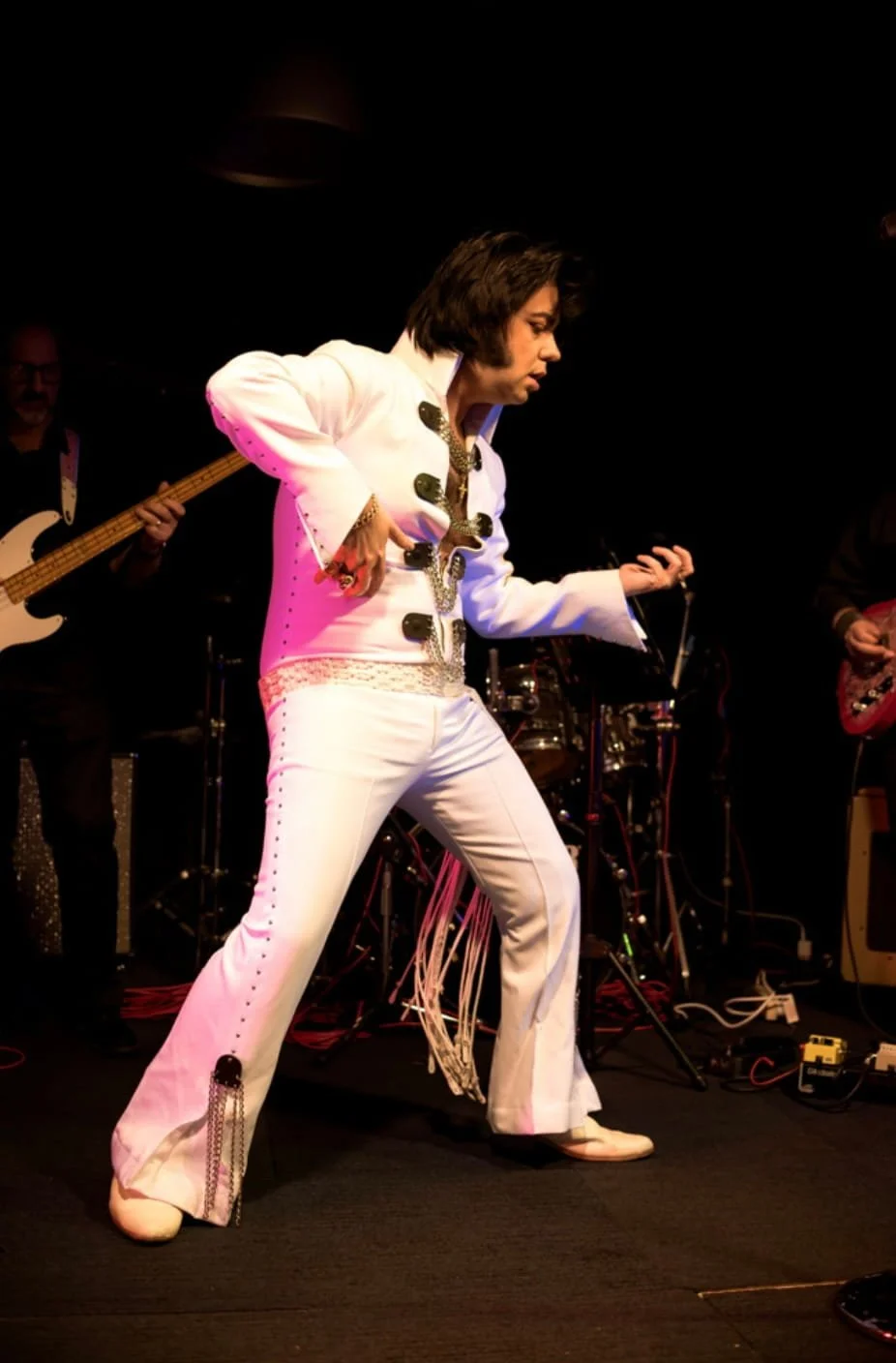 DEON ELVIS BAND ADELAIDE ELVIS TRIBUTE BAND CORPORATE EVENT HIRE