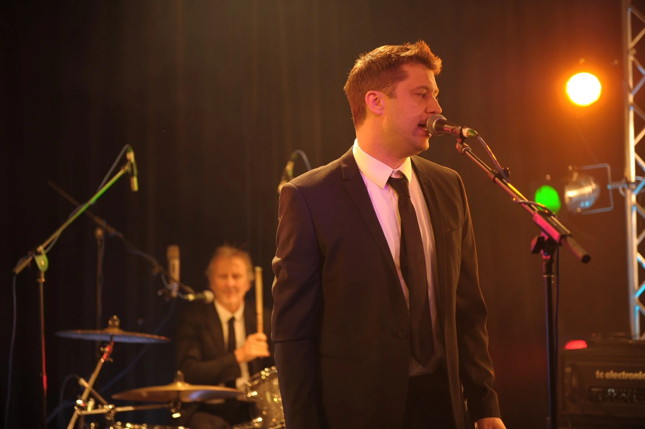 Hire Professional Band Sydney | TOMS JAZZ FEST delivers top-tier live Jazz experiences | Artist Bookings