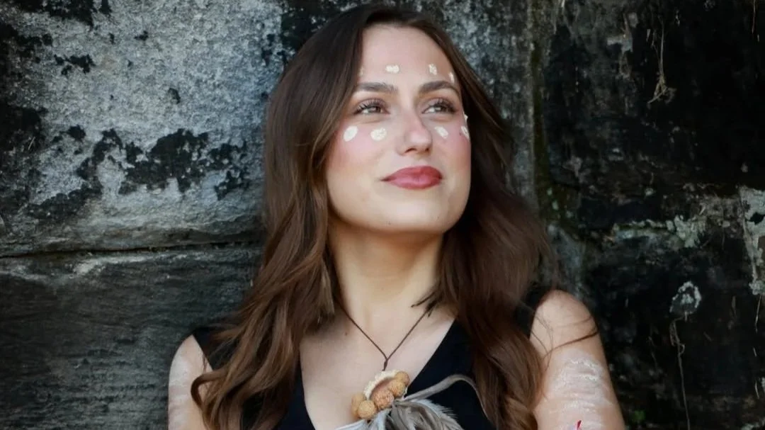 Olivia - Top 40, National Anthem