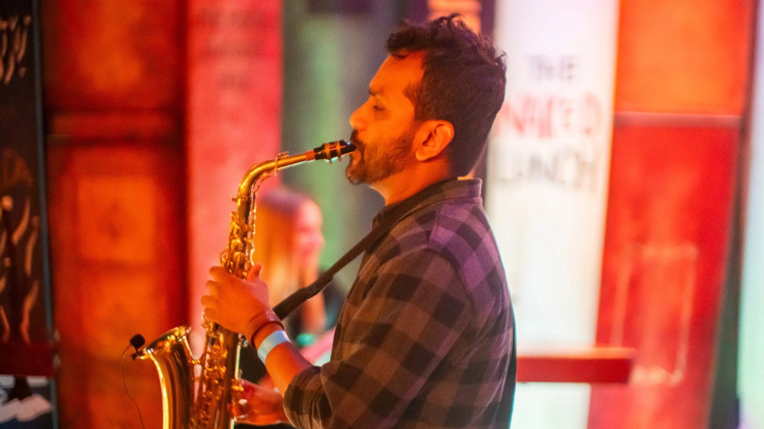 Kuven - Saxophone - House, Funk