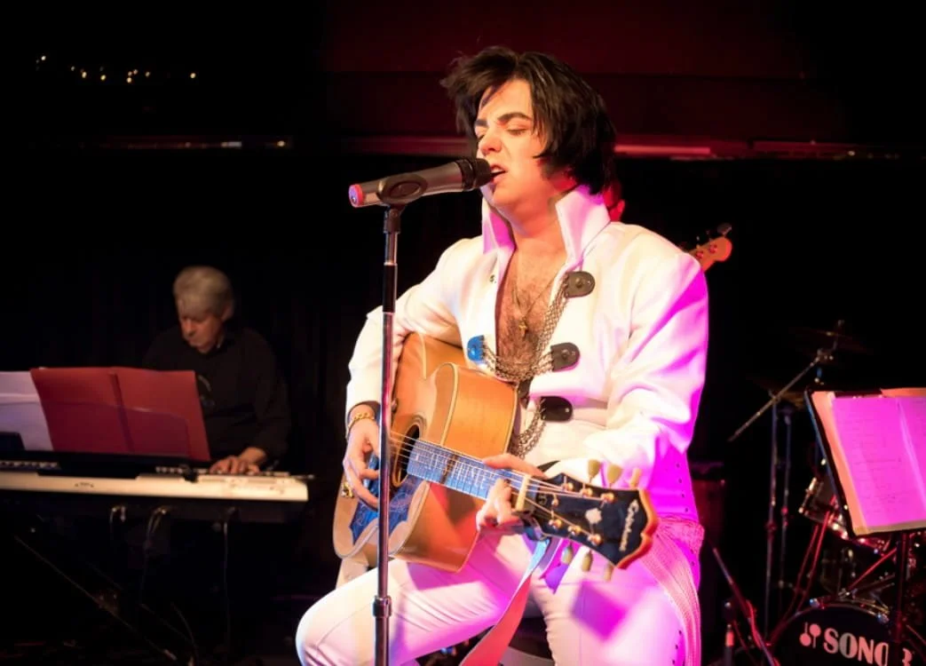 DEON ELVIS BAND ADELAIDE CLASSIC HITS TRIBUTE SHOW ENTERTAINER