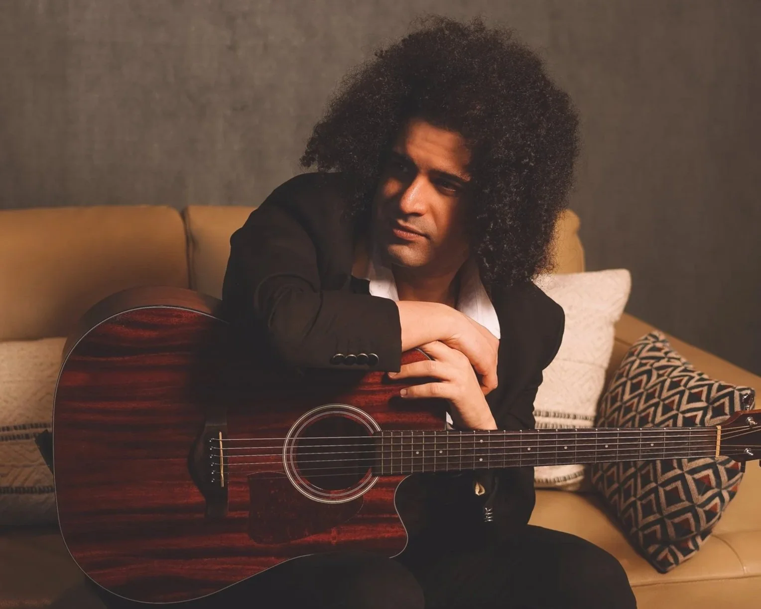 Book acoustic rock Western Australia | FREDDIE private party performances | Artist Bookings