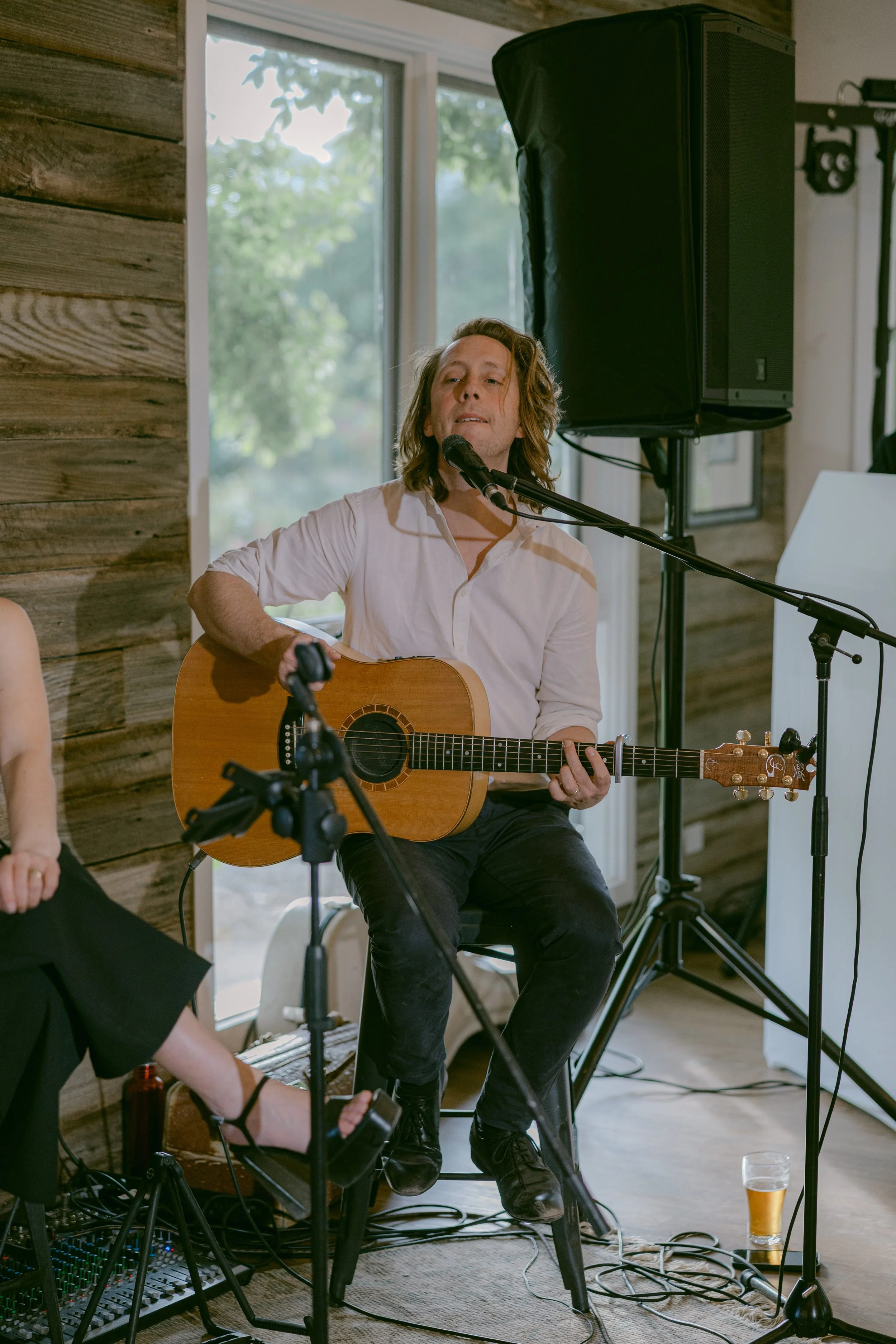 NATHAN AND SUSIE MELBOURNE FUNK DUO FESTIVAL LIVE ENTERTAINER HIRE