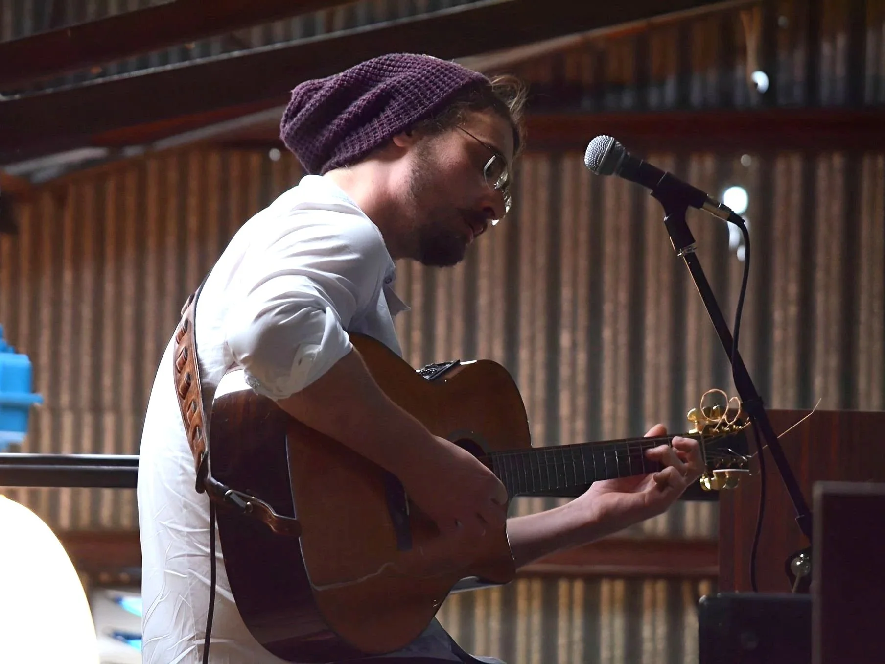 Vocals, Guitar | BOADZ DALE BOADEN | Hire Queensland Musicians from Artist Bookings