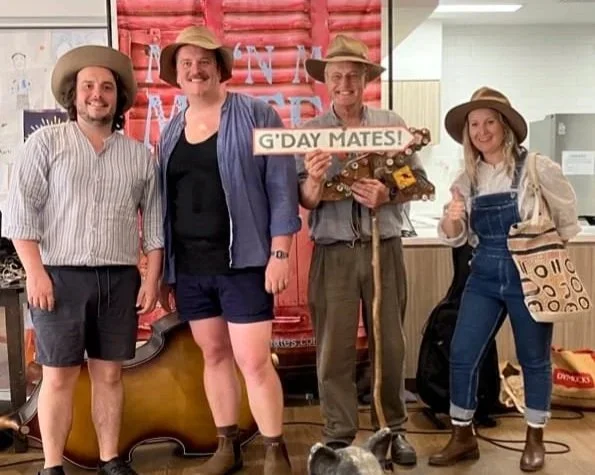 Book country folk band Adelaide | ME N ME MATES pubs | Artist Bookings