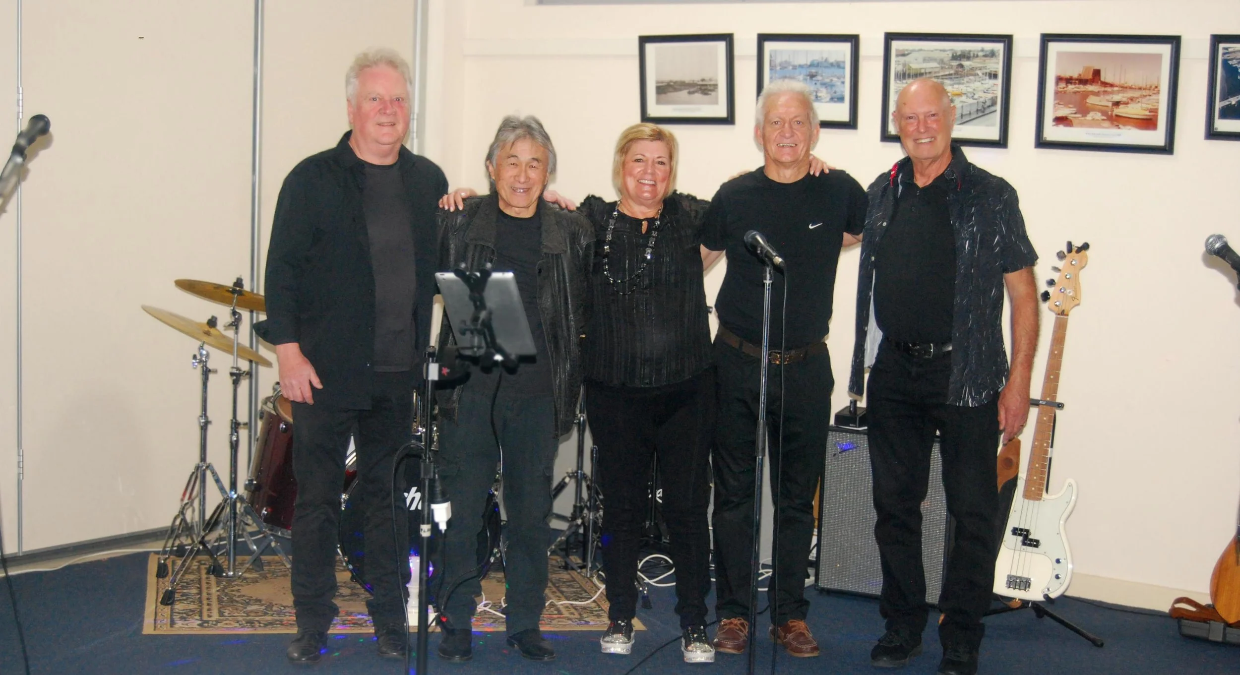 Hire pop rock band Adelaide | GOLDPLAY live performance | Artist Bookings